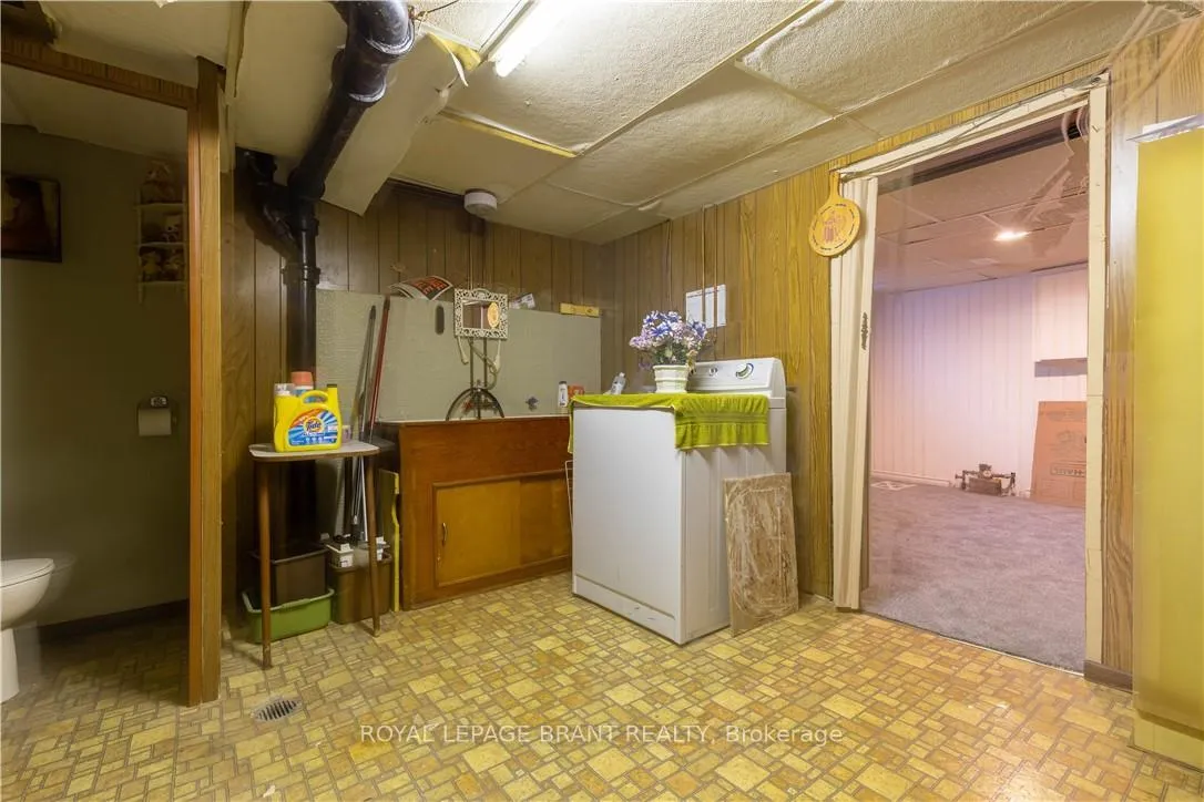 Photo 15 of 154 Talbot Street, Kitchener — HOMEH