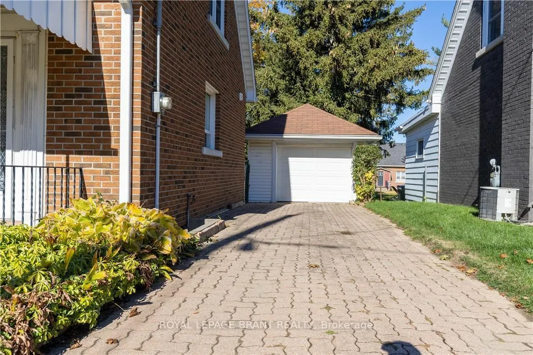Photo 21 of 154 Talbot Street, Kitchener — HOMEH