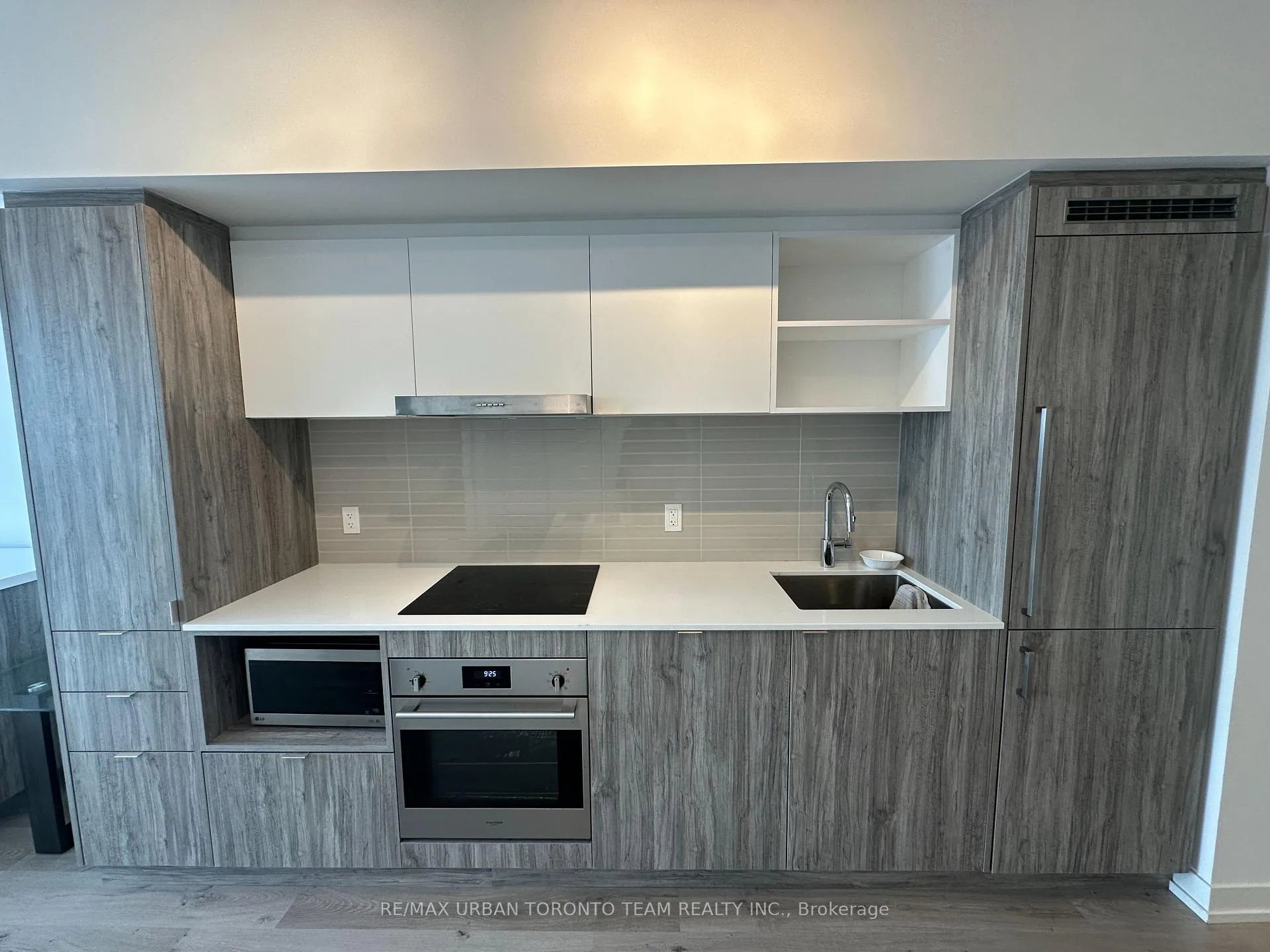 Photo 5 of Unit 4609, 138 Downes Street, Toronto, Waterfront Communities — HOMEH