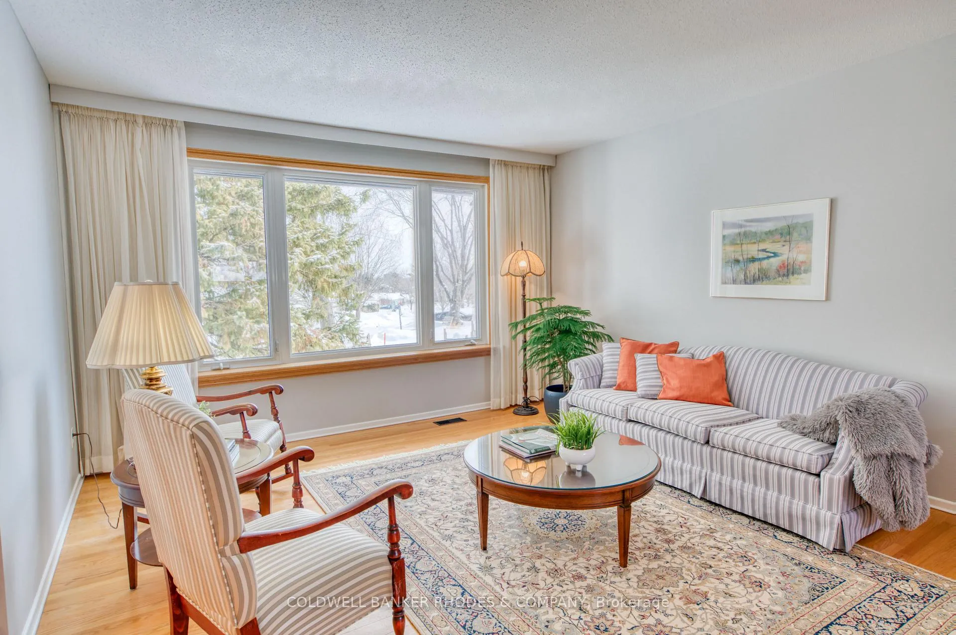 Photo 5 of 1858 Sharel Drive, Ottawa, Guildwood Estates - Urbandale Acres — HOMEH