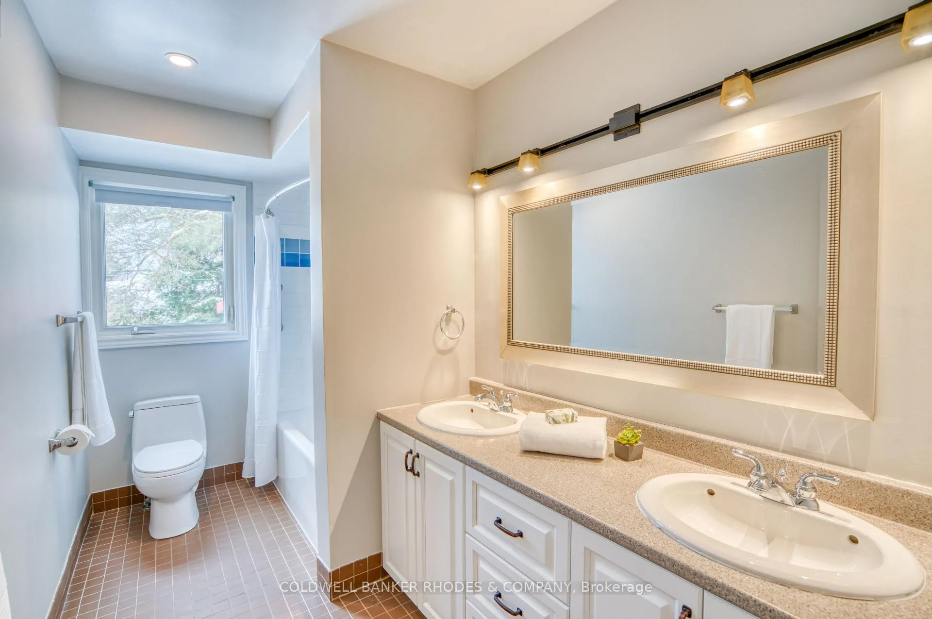 Photo 18 of 1858 Sharel Drive, Ottawa, Guildwood Estates - Urbandale Acres — HOMEH