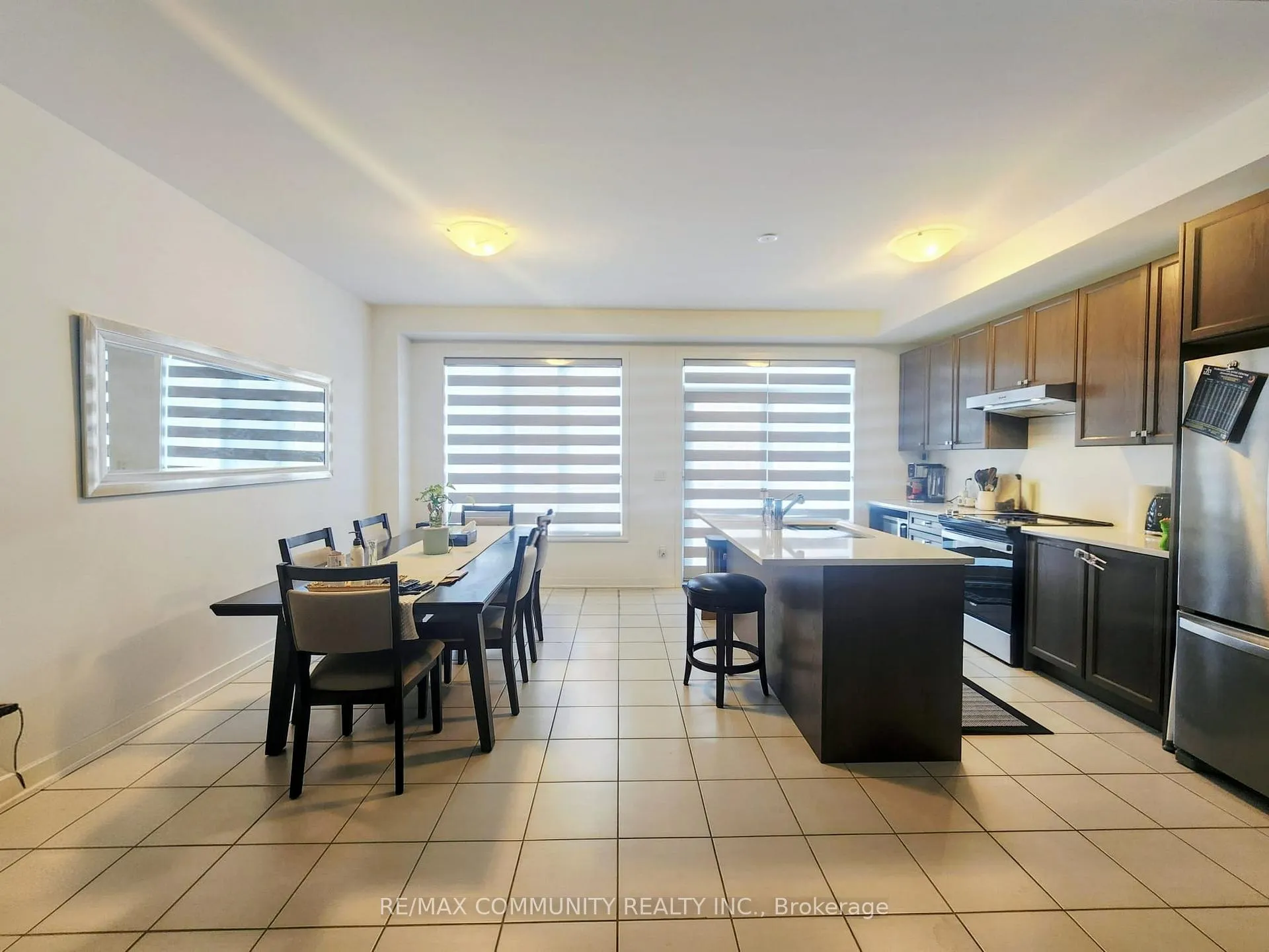 Photo 10 of 8 Deer Ridge Crescent, Whitby, Rural Whitby — HOMEH