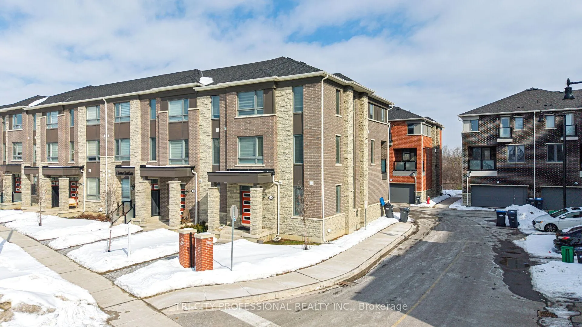 Photo 2 of 2 Summer Wind Lane, Brampton, Northwest Brampton — HOMEH