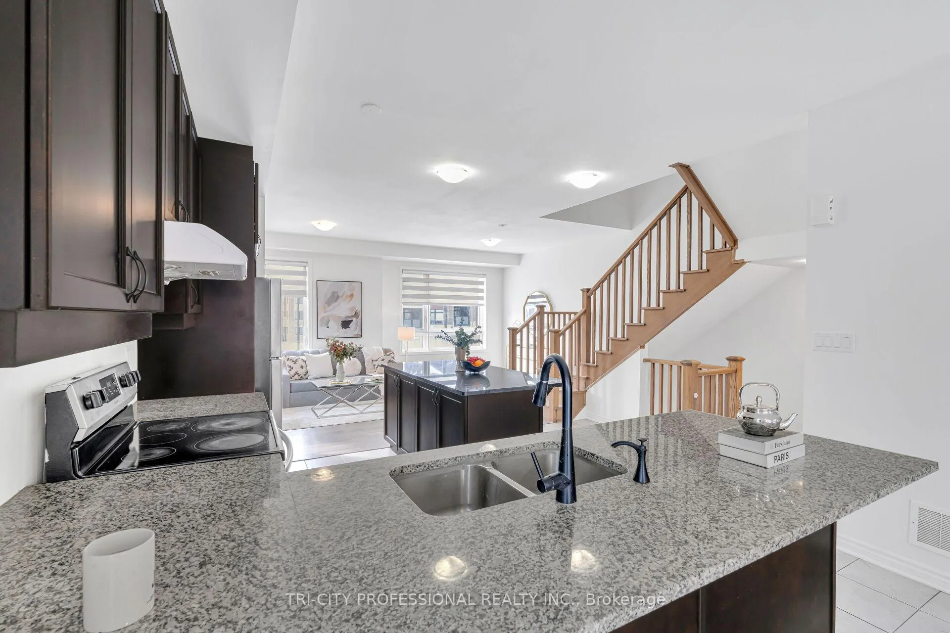 Photo 19 of 2 Summer Wind Lane, Brampton, Northwest Brampton — HOMEH