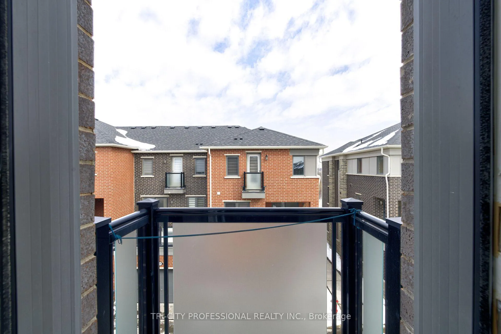 Photo 33 of 2 Summer Wind Lane, Brampton, Northwest Brampton — HOMEH