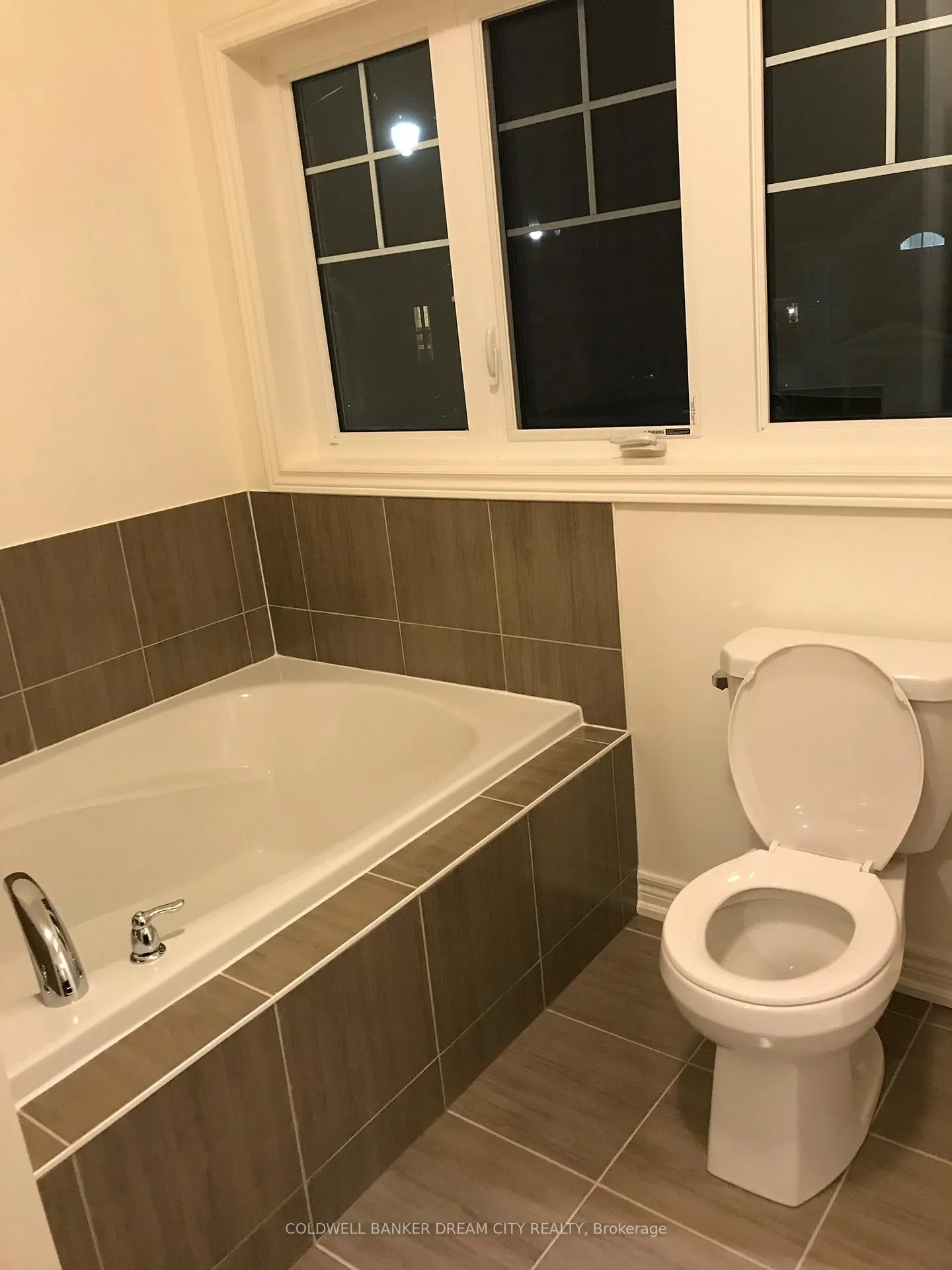 Photo 11 of Unit UPPER UNIT, 360 Robert Parkinson Drive, Brampton, Northwest Brampton — HOMEH