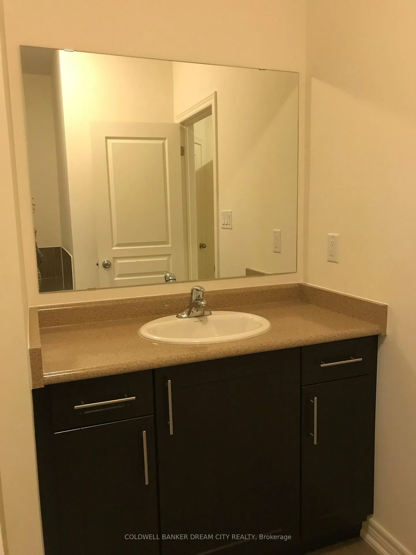 Photo 12 of Unit UPPER UNIT, 360 Robert Parkinson Drive, Brampton, Northwest Brampton — HOMEH