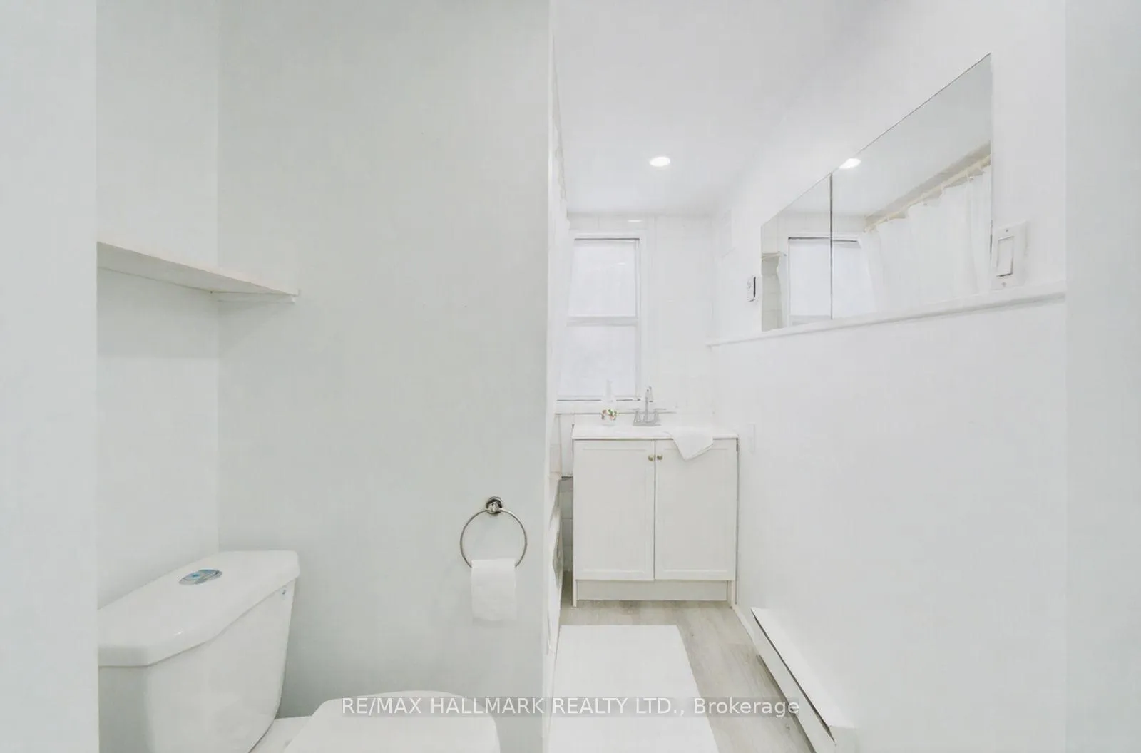 Photo 28 of 106 Willow Avenue, Toronto, The Beaches — HOMEH