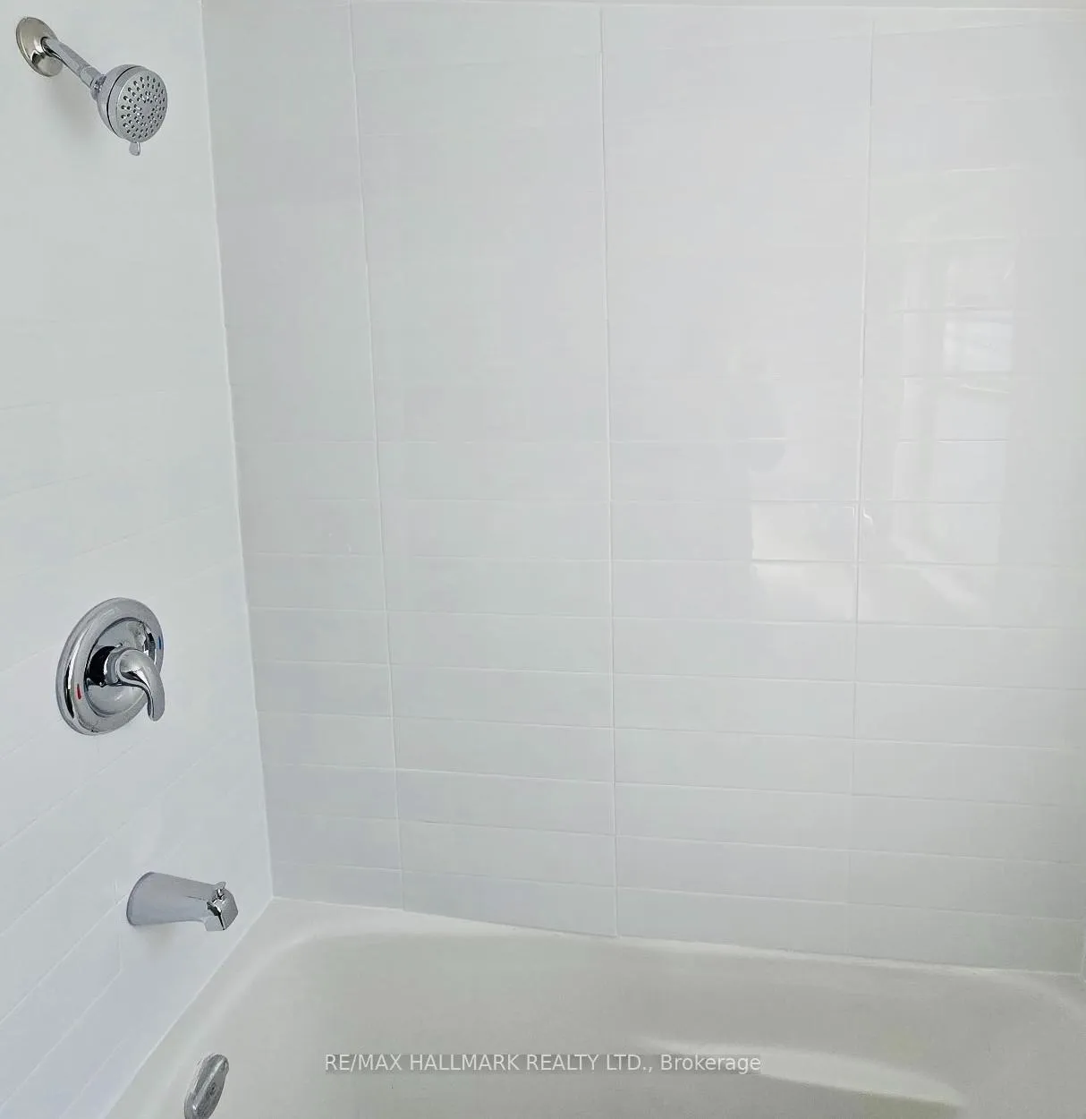Photo 29 of 106 Willow Avenue, Toronto, The Beaches — HOMEH