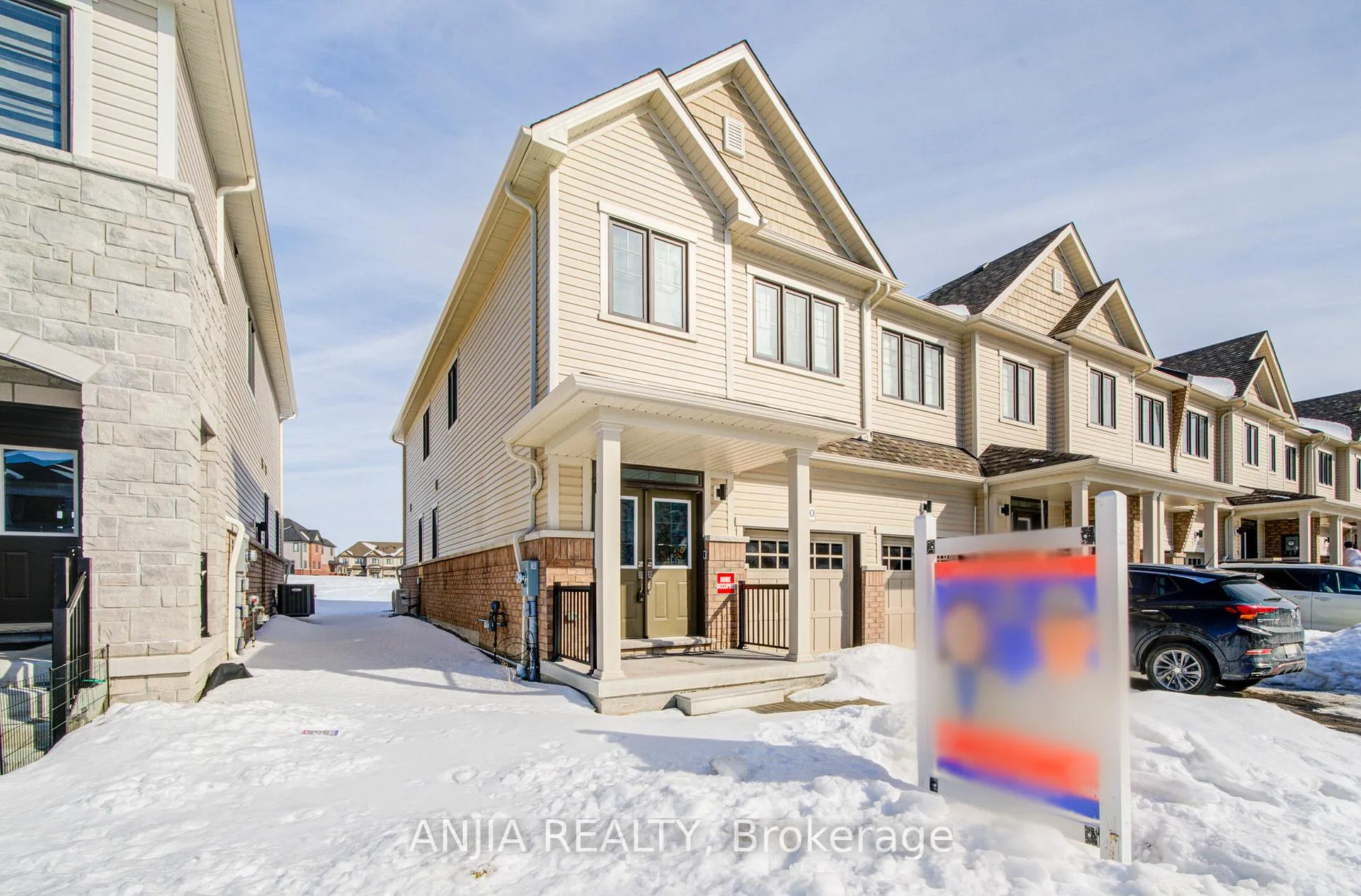 Photo 3 of 2020 Horace Duncan Crescent, Oshawa, Kedron — HOMEH