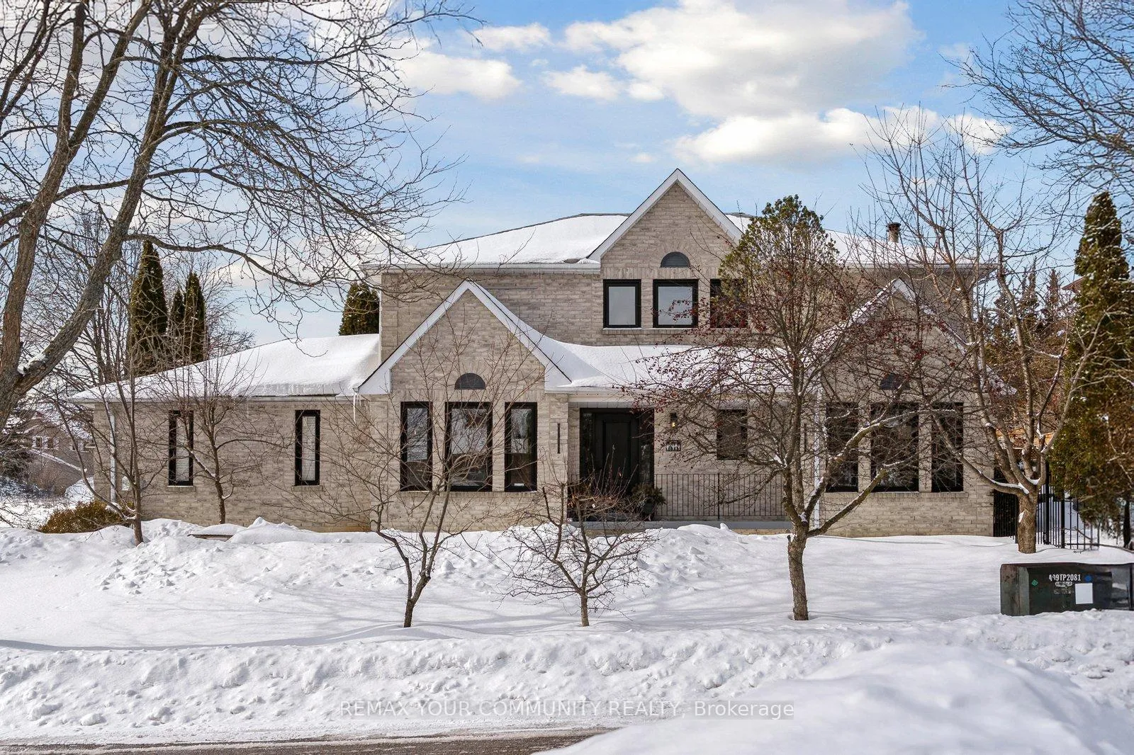 Front of 16 Autumn Way