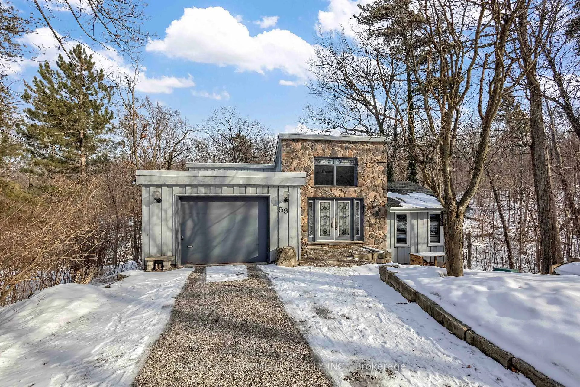 Front of 59 Park Road S