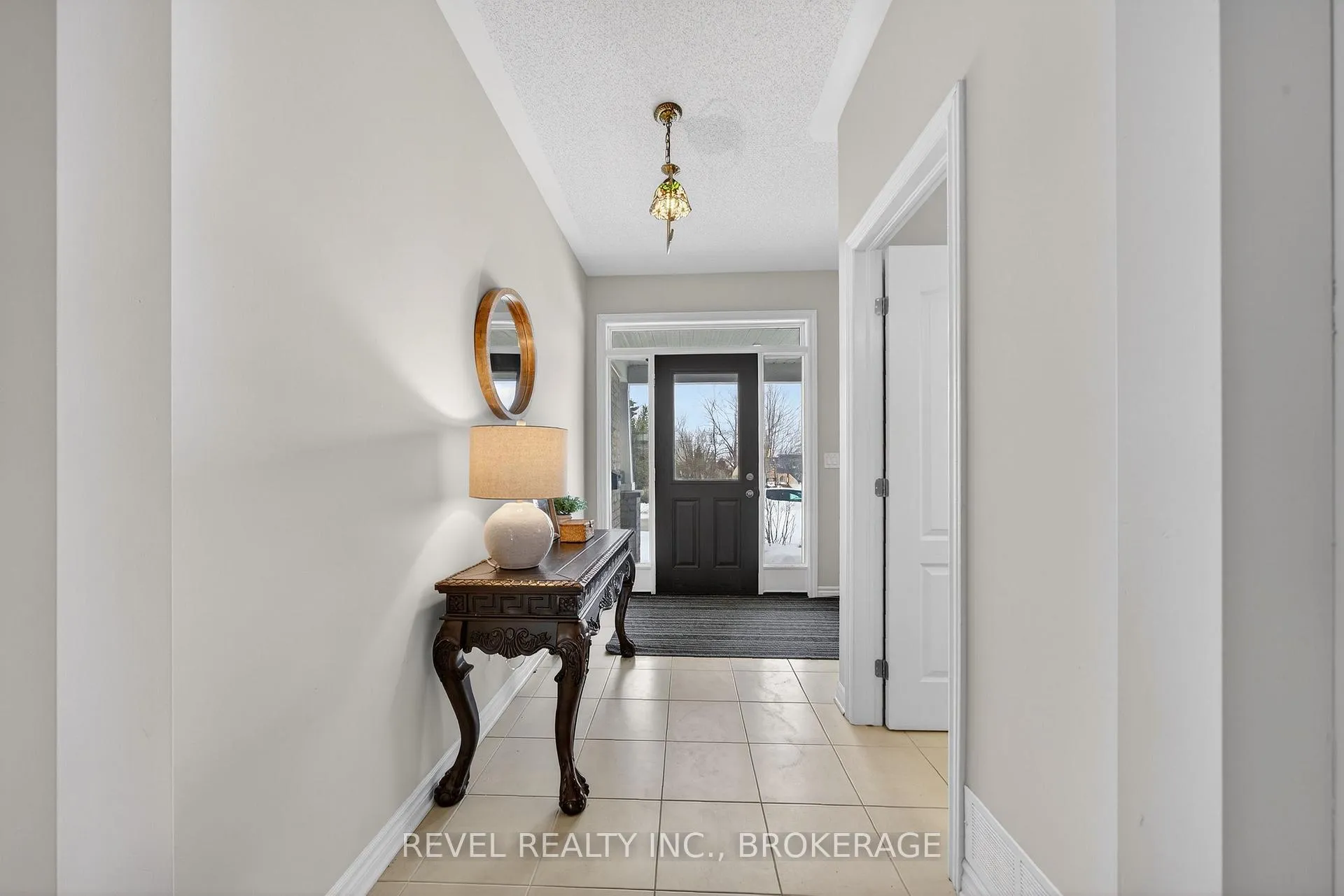 Photo 5 of 1015 Bluffwood Avenue, Kingston, Kingston East (Incl Barret Crt) — HOMEH