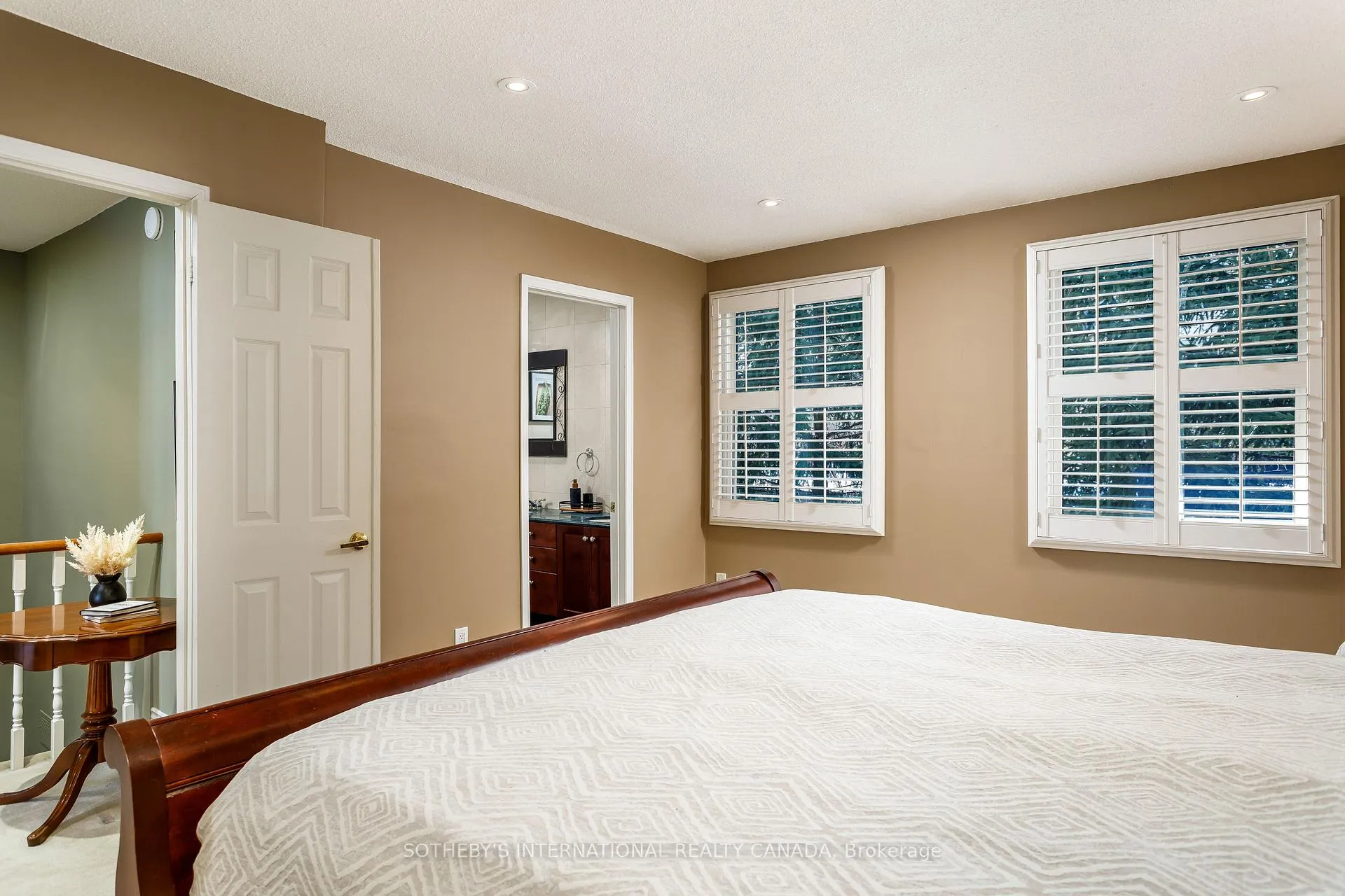 Photo 24 of 26 Tamarack Circle, Etobicoke, Kingsview Village-The Westway — HOMEH