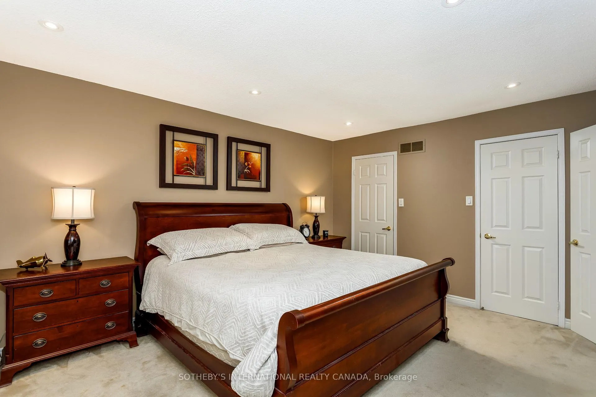 Photo 28 of 26 Tamarack Circle, Etobicoke, Kingsview Village-The Westway — HOMEH