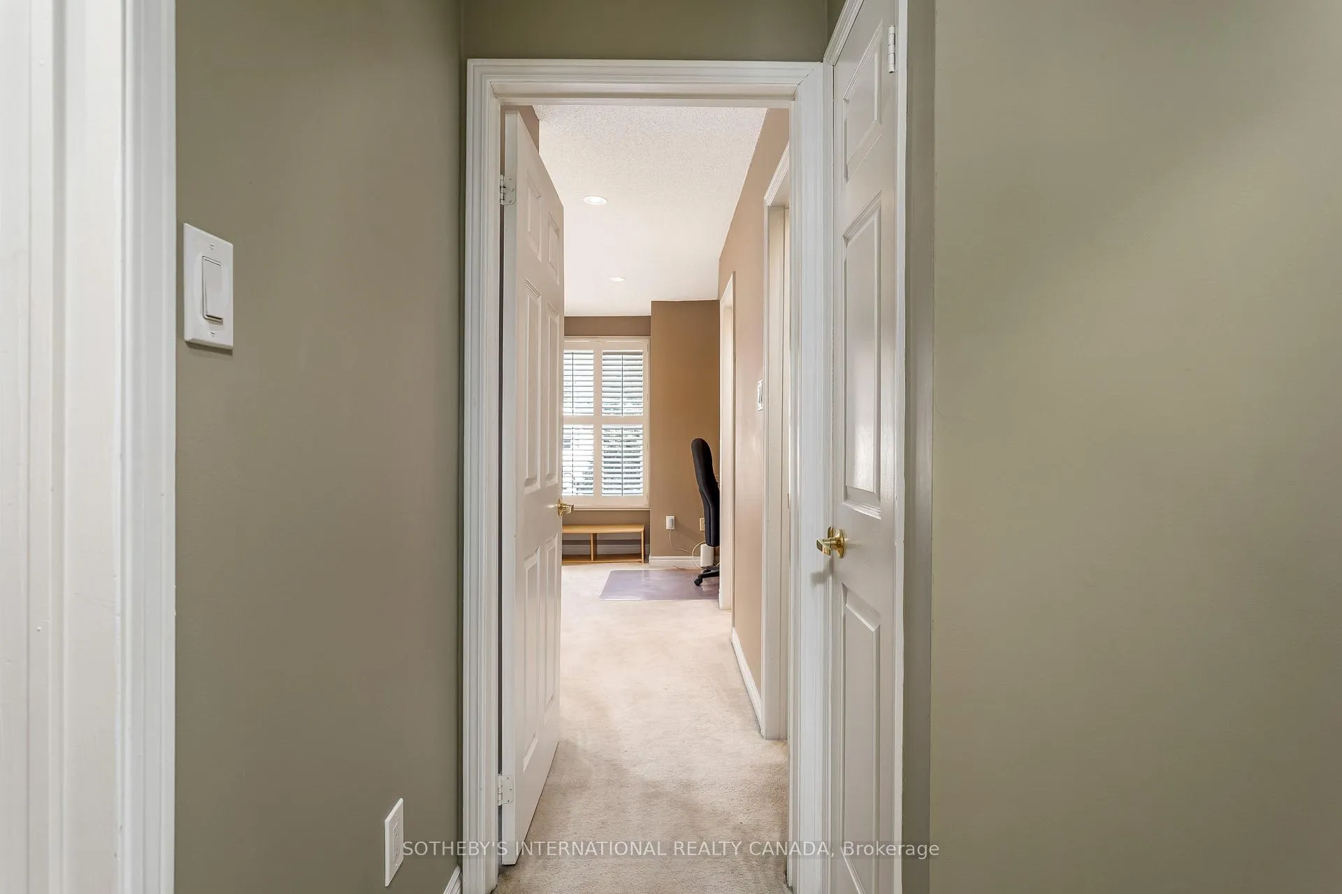 Photo 29 of 26 Tamarack Circle, Etobicoke, Kingsview Village-The Westway — HOMEH