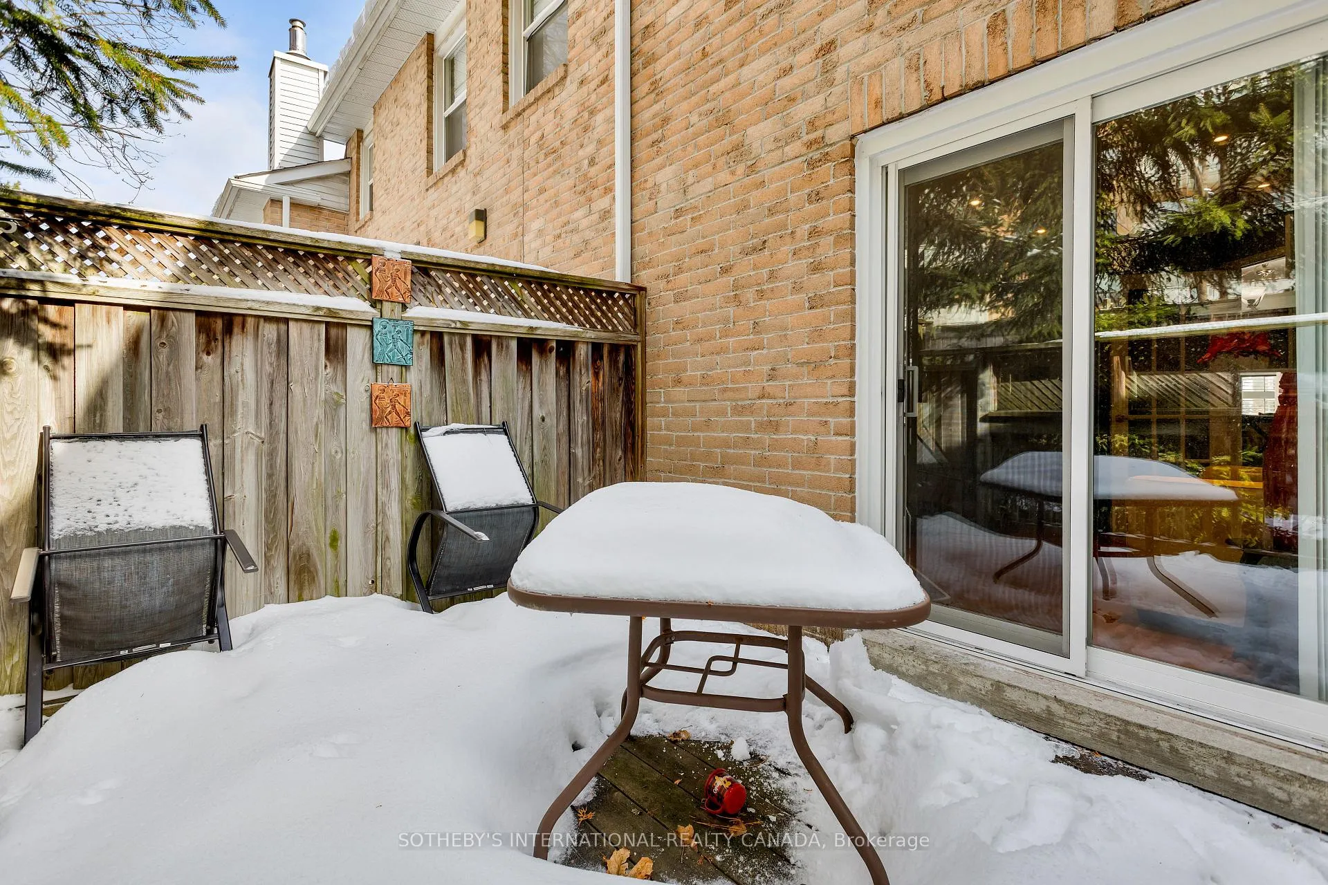 Photo 37 of 26 Tamarack Circle, Etobicoke, Kingsview Village-The Westway — HOMEH