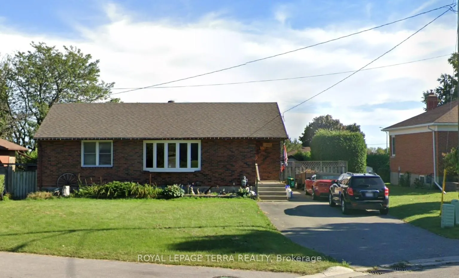 Photo 1 of 779 Whitman Crescent, Oshawa, Donevan — HOMEH