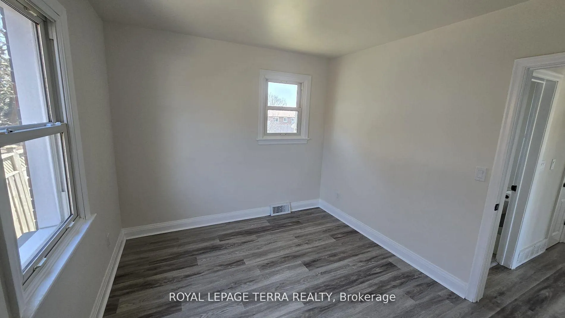 Photo 9 of 779 Whitman Crescent, Oshawa, Donevan — HOMEH
