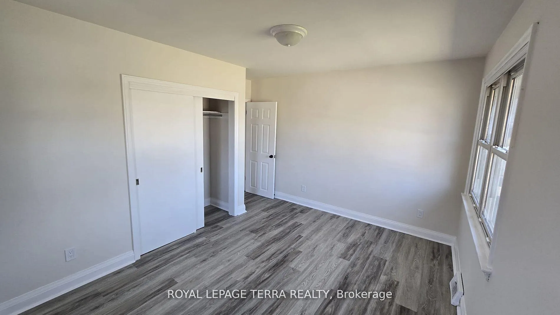 Photo 11 of 779 Whitman Crescent, Oshawa, Donevan — HOMEH