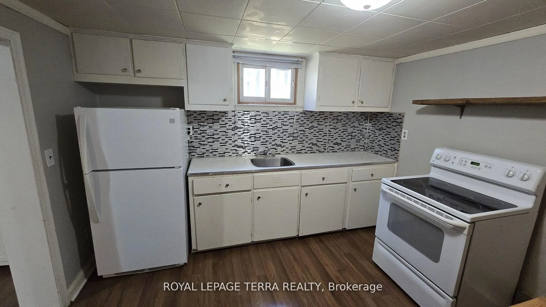 Photo 16 of 779 Whitman Crescent, Oshawa, Donevan — HOMEH