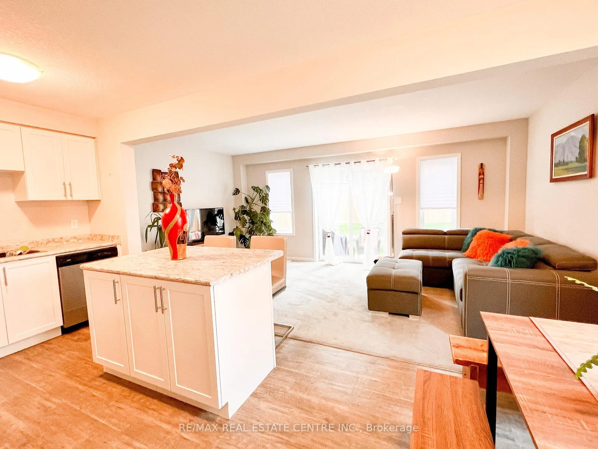 Photo 5 of Unit 36, 50 Pinnacle Drive, Kitchener, Lower Doon — HOMEH