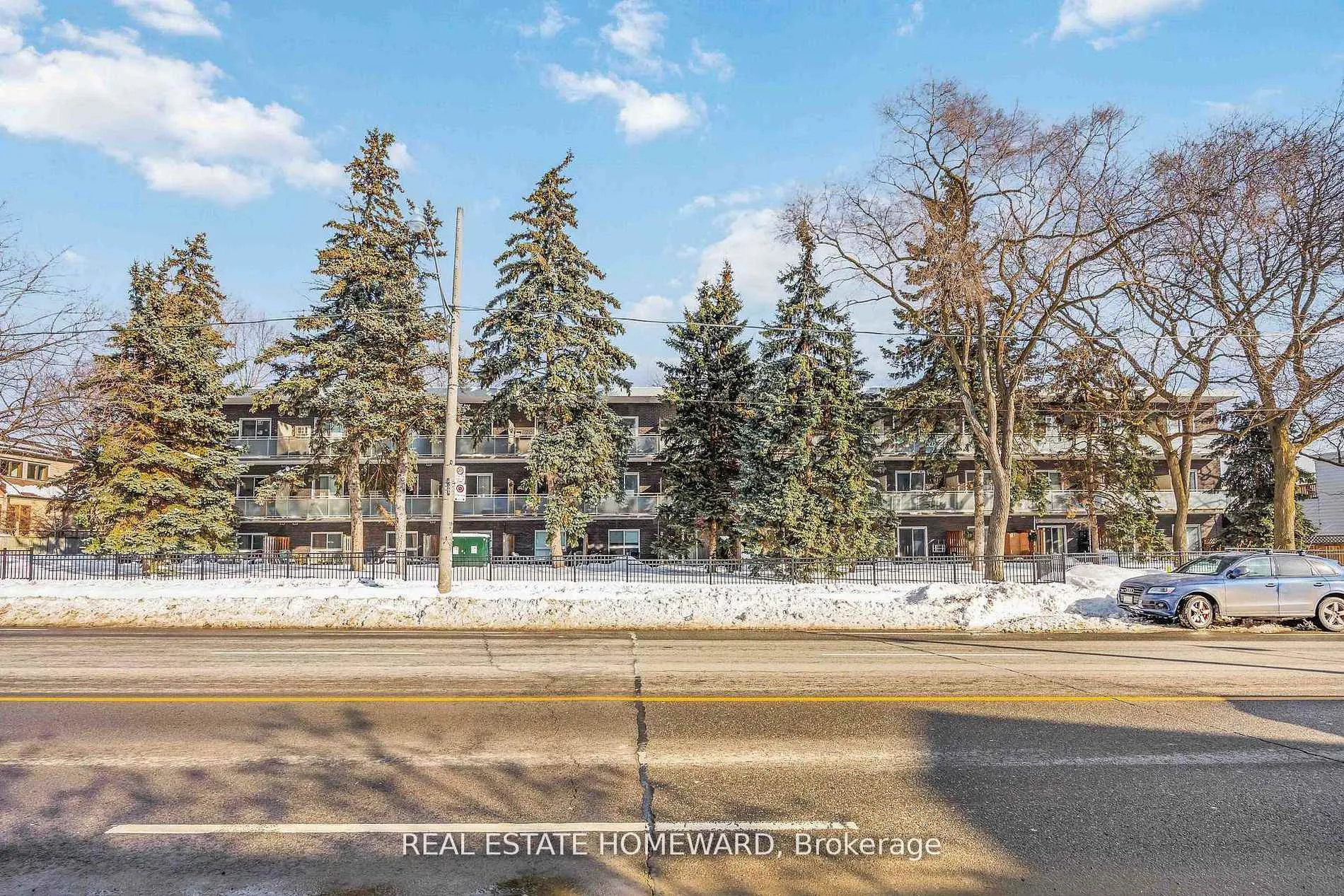 Front of Unit 207, 123 Woodbine Avenue