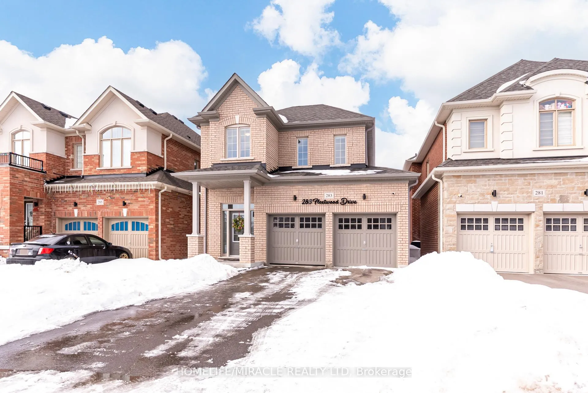 Photo 2 of 283 Fleetwood Drive, Oshawa, Eastdale — HOMEH