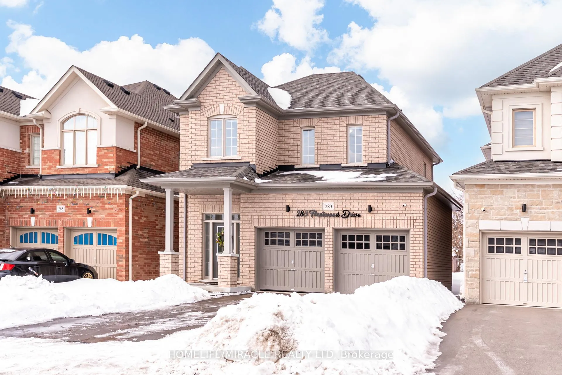 Photo 3 of 283 Fleetwood Drive, Oshawa, Eastdale — HOMEH