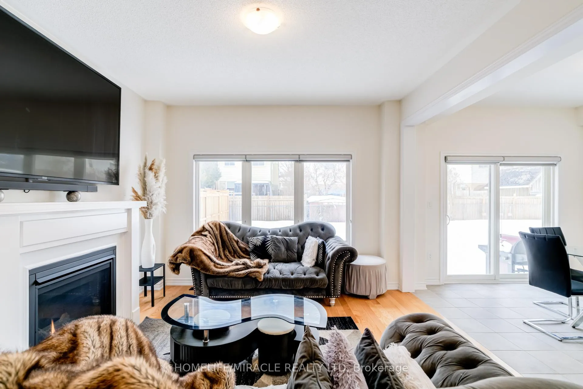 Photo 8 of 283 Fleetwood Drive, Oshawa, Eastdale — HOMEH