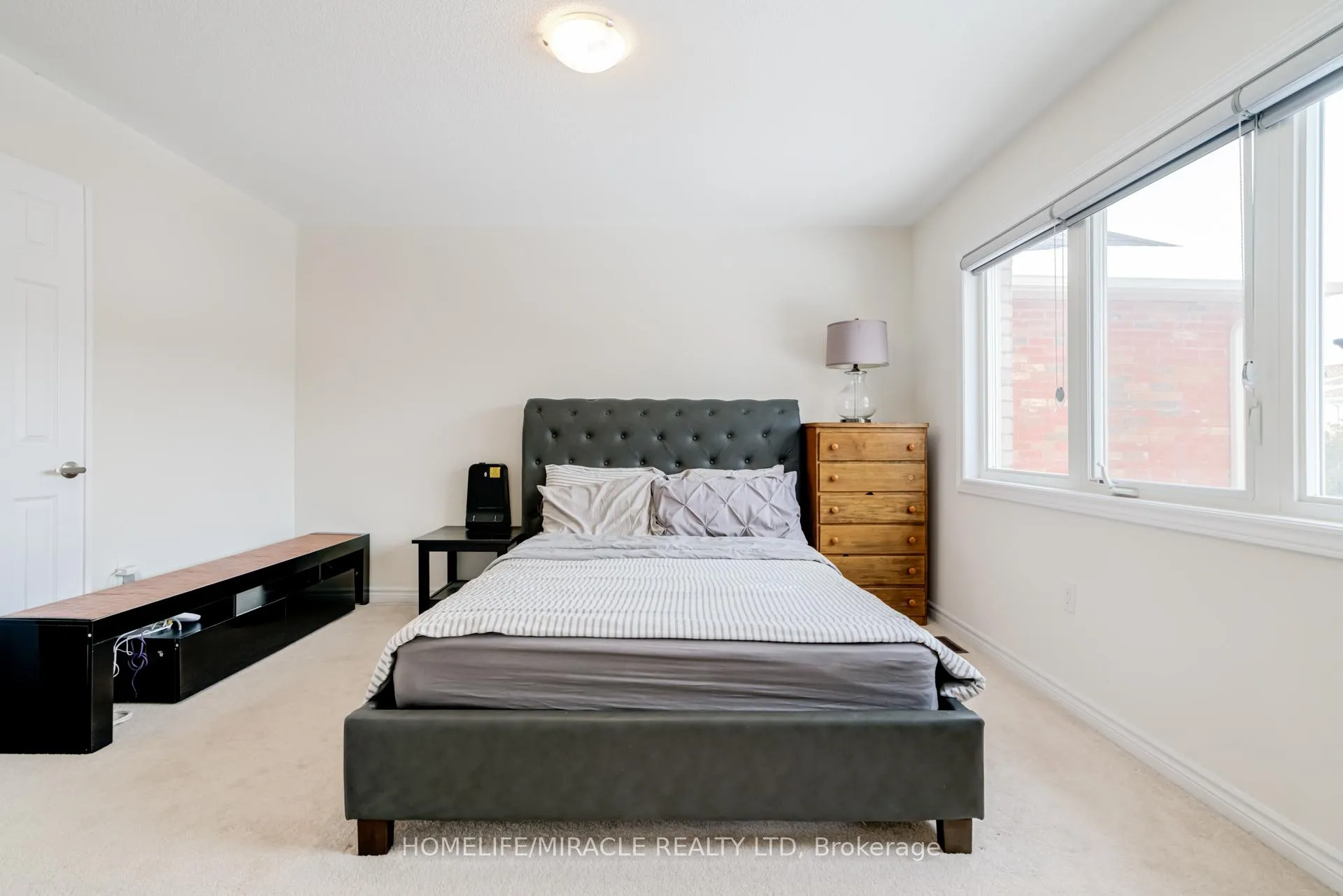Photo 24 of 283 Fleetwood Drive, Oshawa, Eastdale — HOMEH