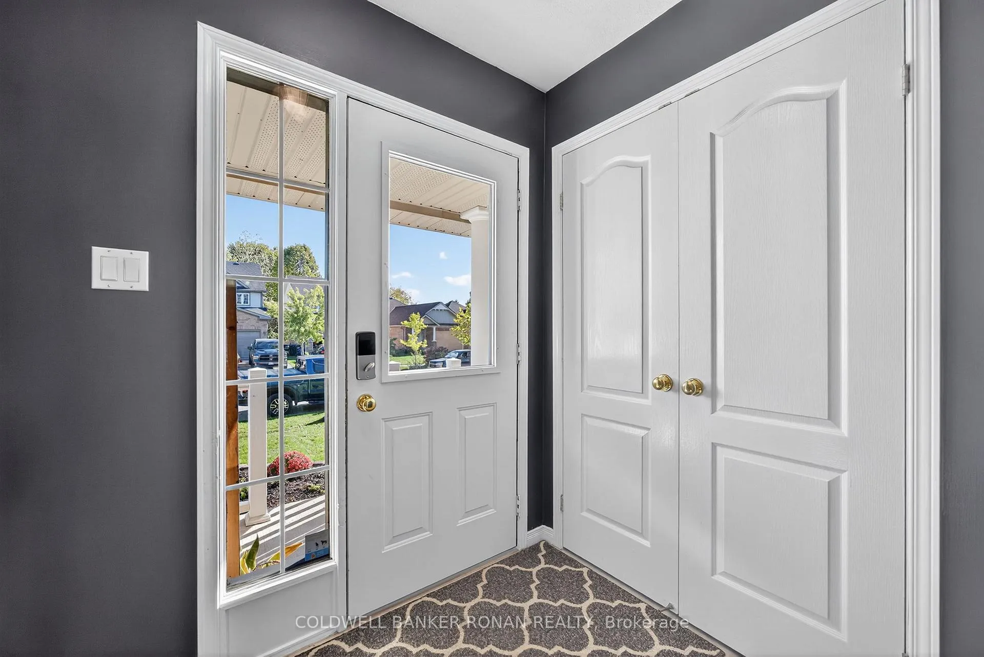 Photo 5 of 60 Wallace Street, New Tecumseth, Alliston — HOMEH
