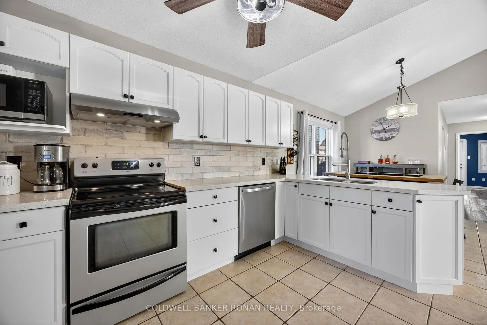 Photo 9 of 60 Wallace Street, New Tecumseth, Alliston — HOMEH