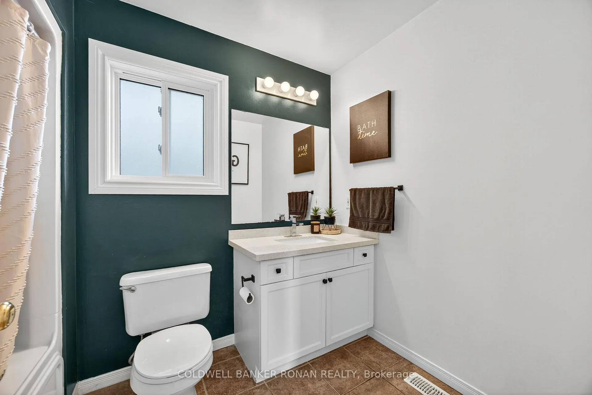 Photo 25 of 60 Wallace Street, New Tecumseth, Alliston — HOMEH