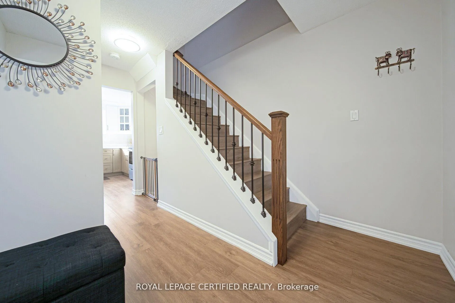 Photo 13 of 475 Woodlawn Crescent, Milton, Bronte Meadows — HOMEH