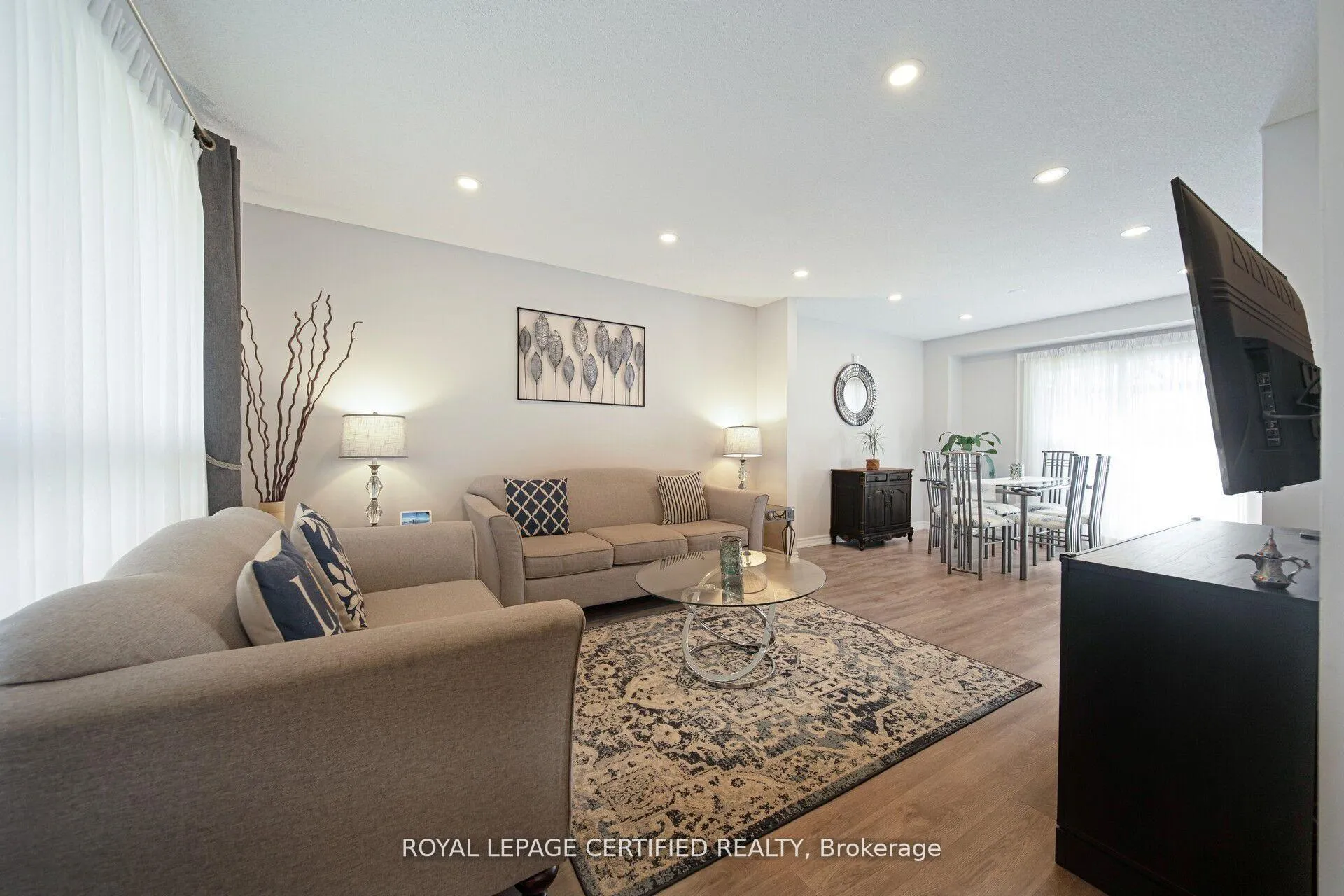 Photo 14 of 475 Woodlawn Crescent, Milton, Bronte Meadows — HOMEH