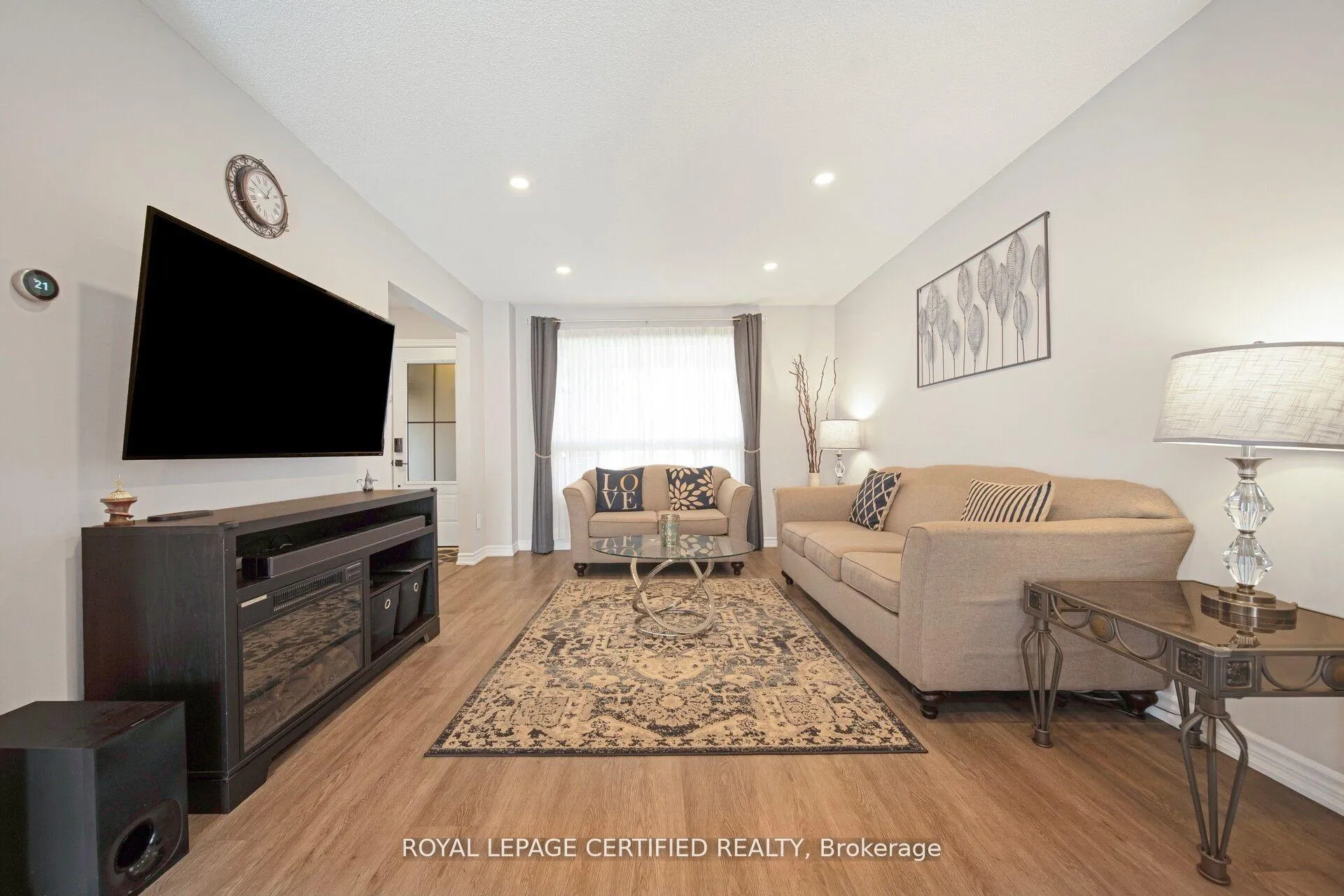 Photo 15 of 475 Woodlawn Crescent, Milton, Bronte Meadows — HOMEH