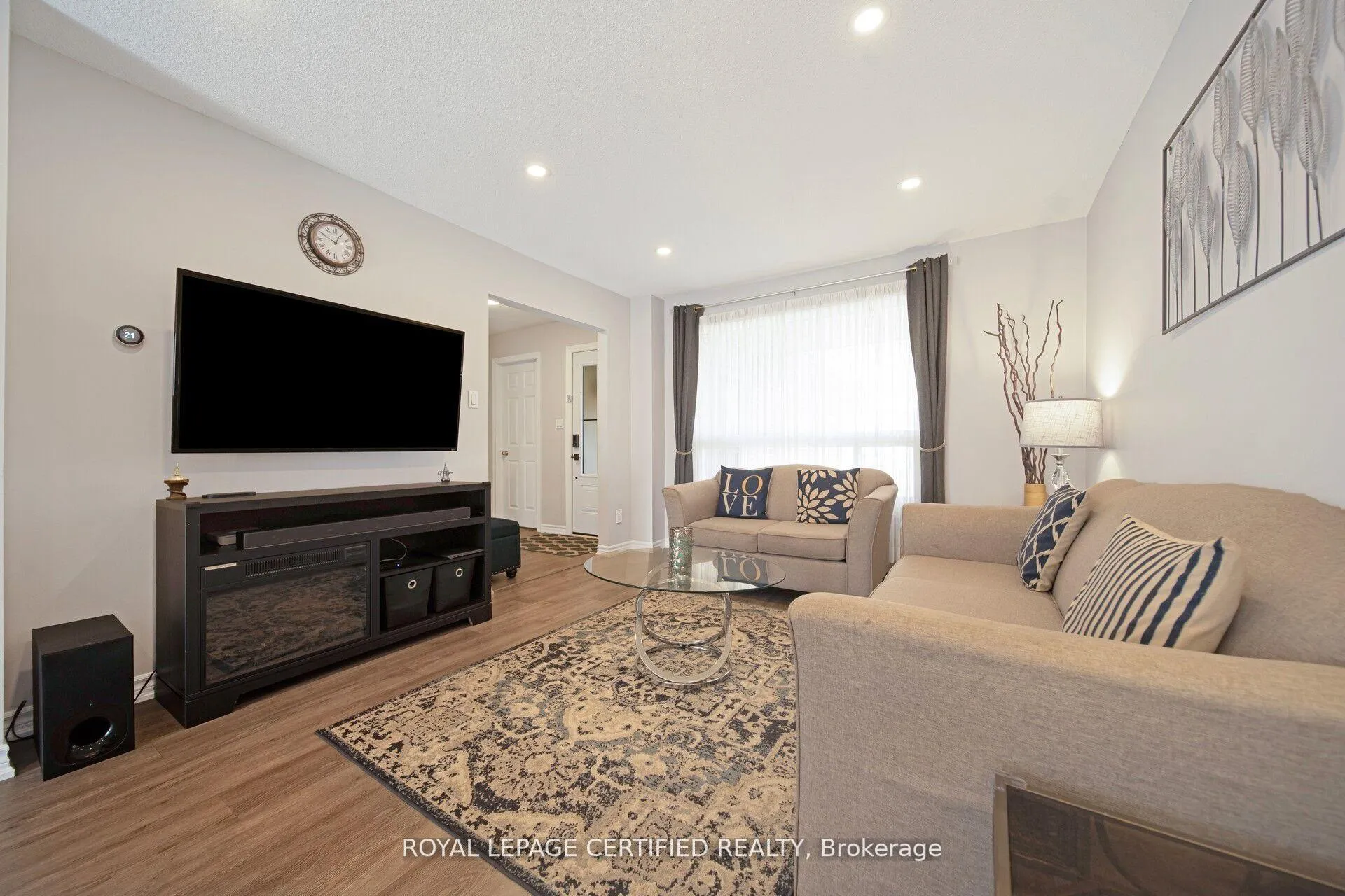 Photo 16 of 475 Woodlawn Crescent, Milton, Bronte Meadows — HOMEH