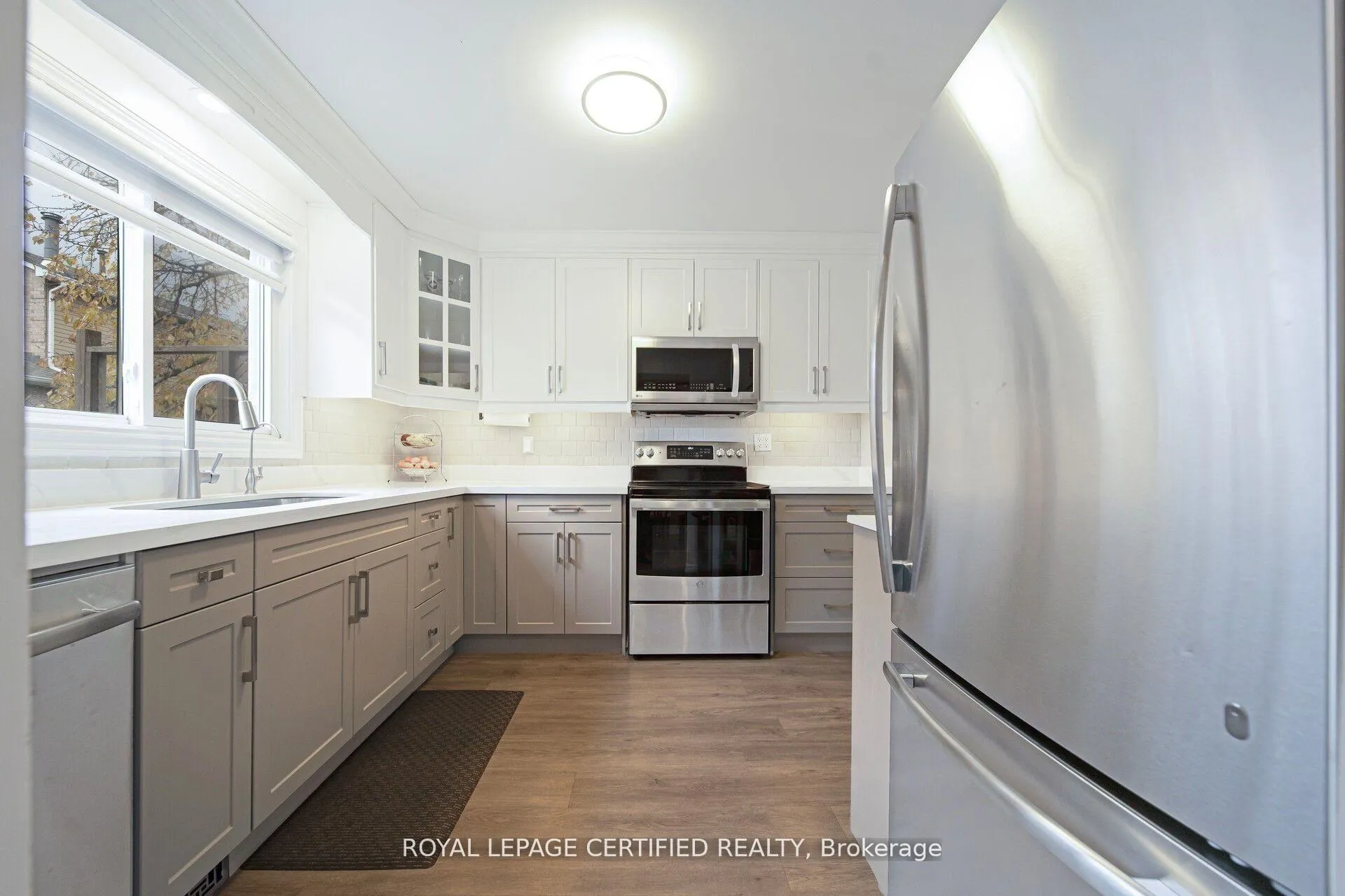 Photo 19 of 475 Woodlawn Crescent, Milton, Bronte Meadows — HOMEH