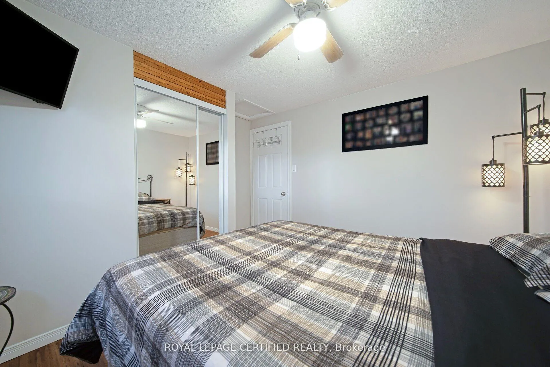 Photo 25 of 475 Woodlawn Crescent, Milton, Bronte Meadows — HOMEH