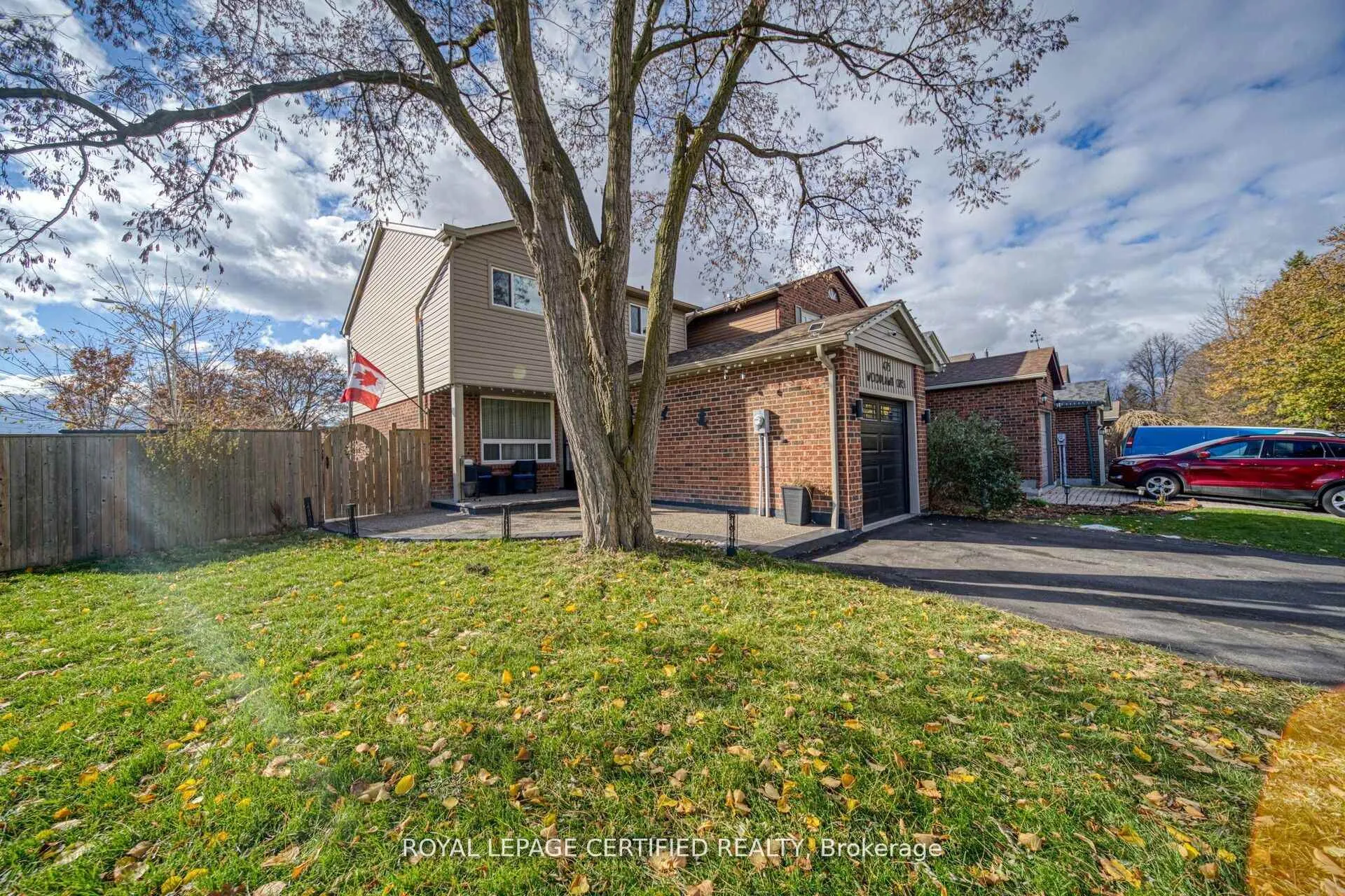 Photo 43 of 475 Woodlawn Crescent, Milton, Bronte Meadows — HOMEH