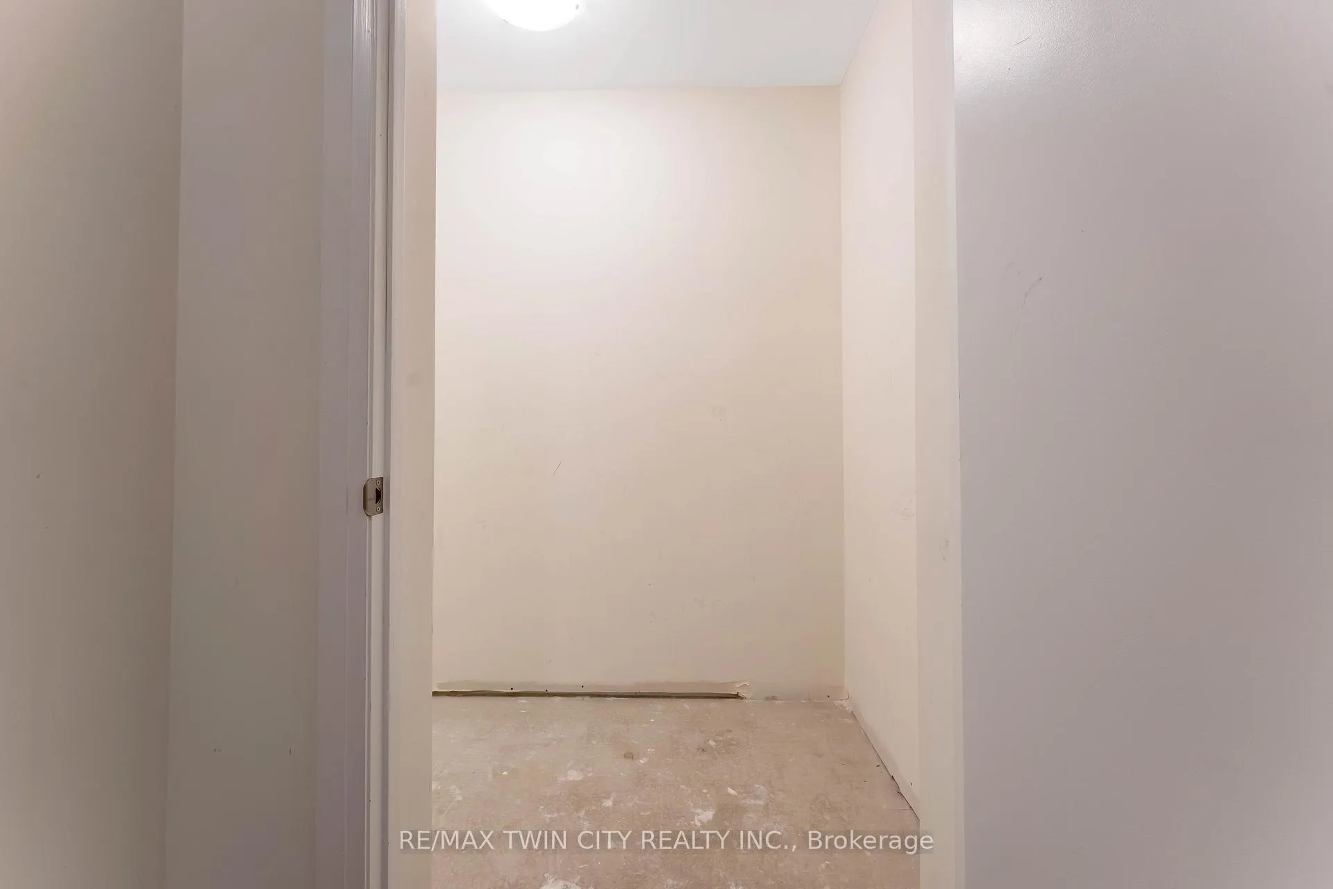 Photo 23 of Unit 706, 104 Garment Street, Kitchener, City Commercial Core — HOMEH