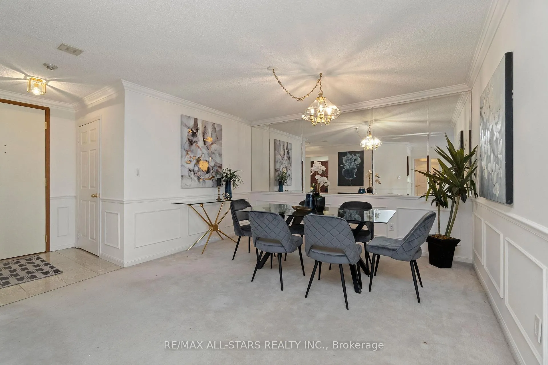 Photo 10 of Unit 701, 610 Bullock Drive, Markham, Markville — HOMEH