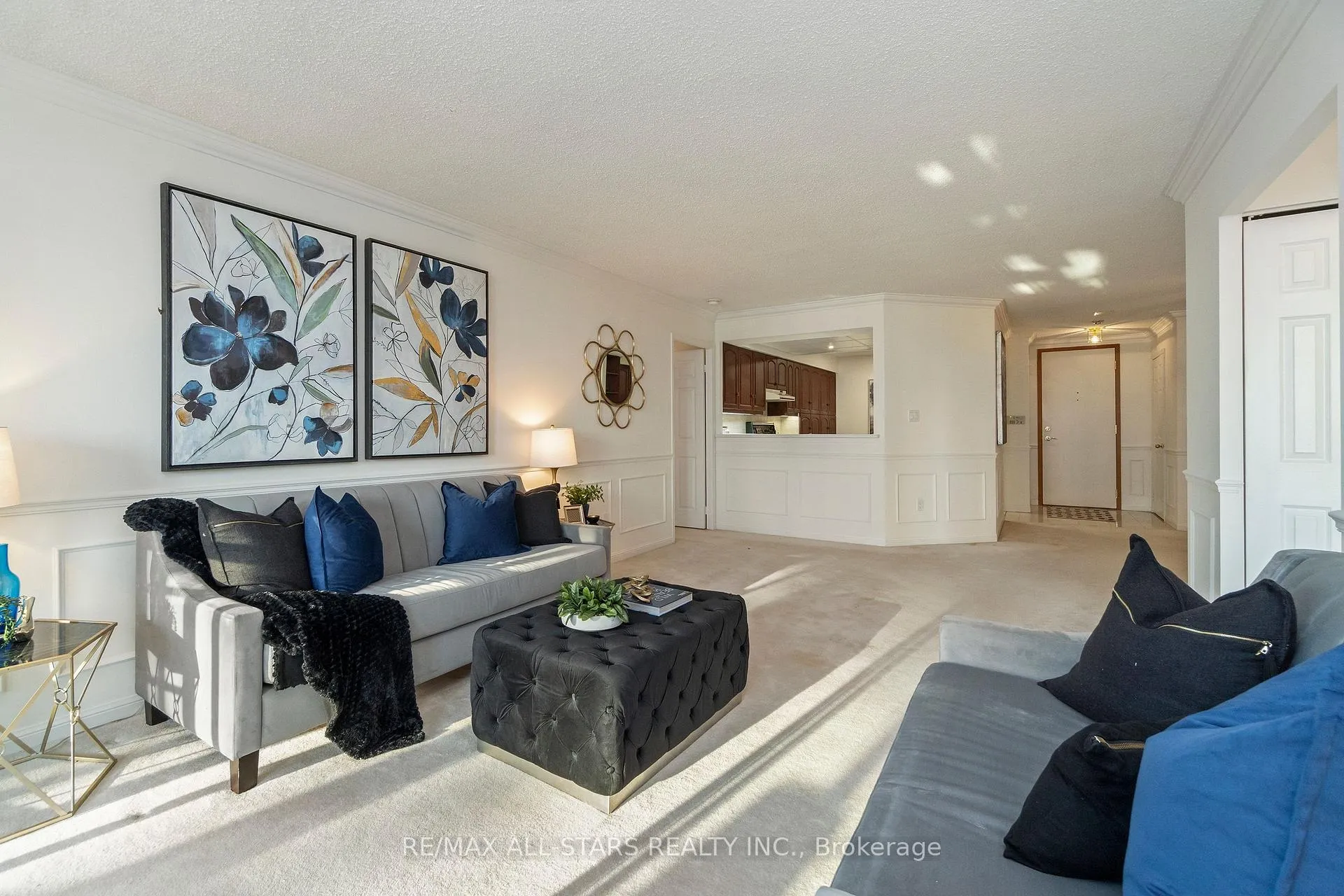 Photo 12 of Unit 701, 610 Bullock Drive, Markham, Markville — HOMEH