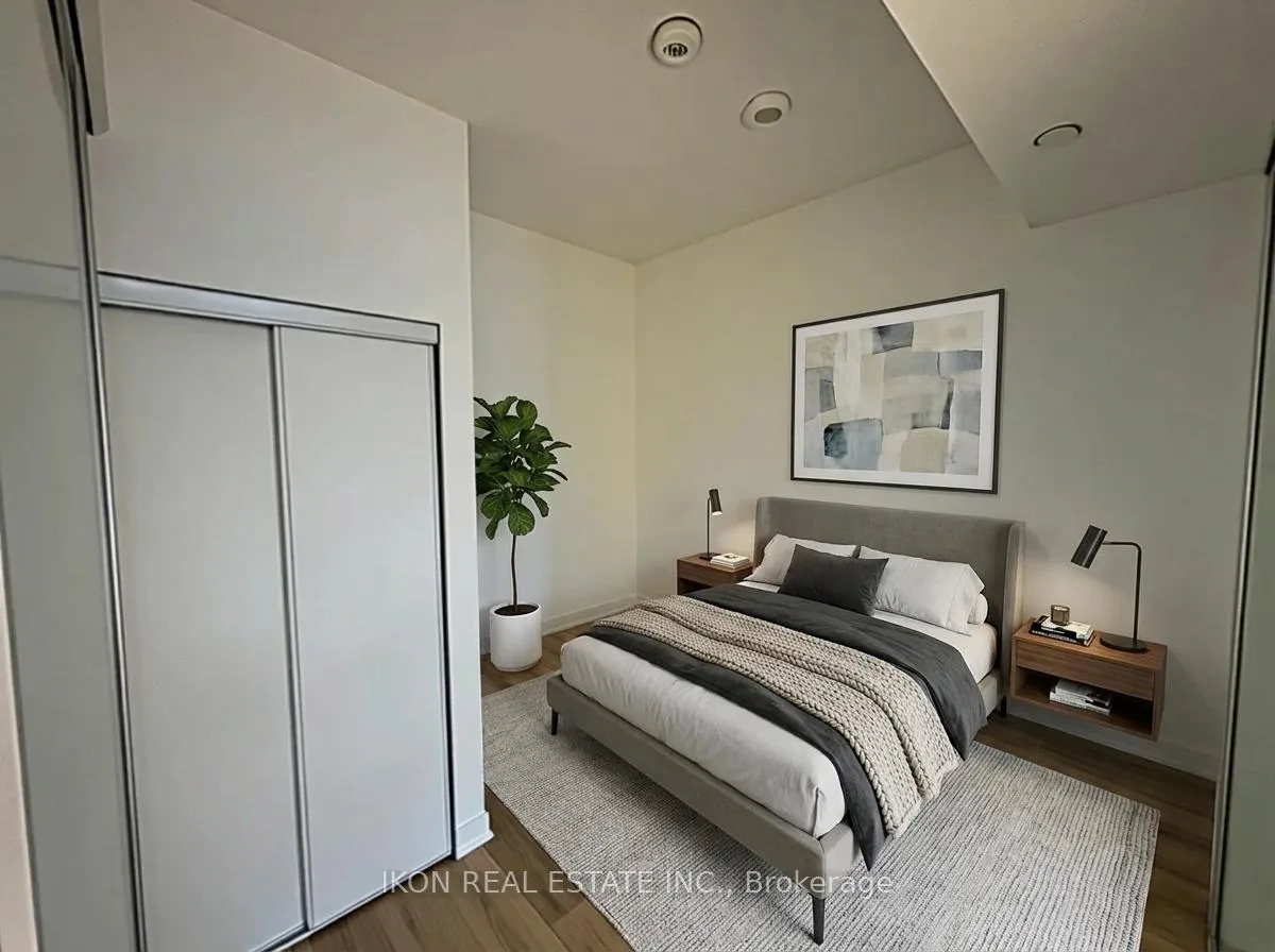 Photo 3 of Unit 702, 117 Broadway Avenue, Toronto, Mount Pleasant West — HOMEH