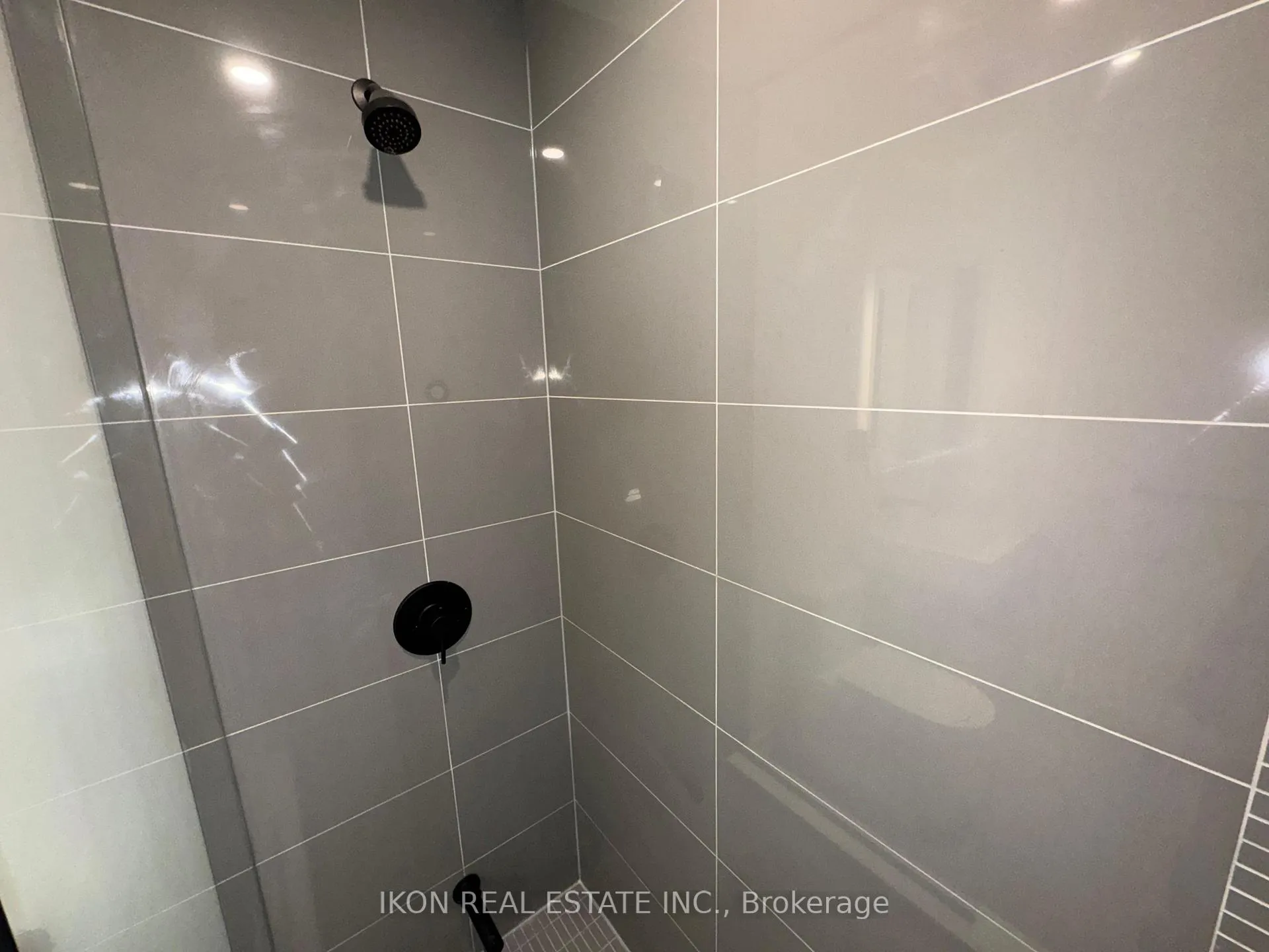 Photo 19 of Unit 702, 117 Broadway Avenue, Toronto, Mount Pleasant West — HOMEH