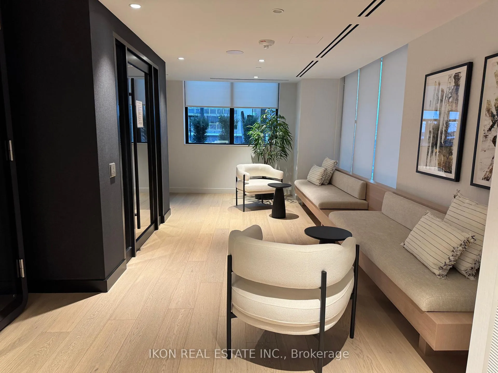 Photo 26 of Unit 702, 117 Broadway Avenue, Toronto, Mount Pleasant West — HOMEH