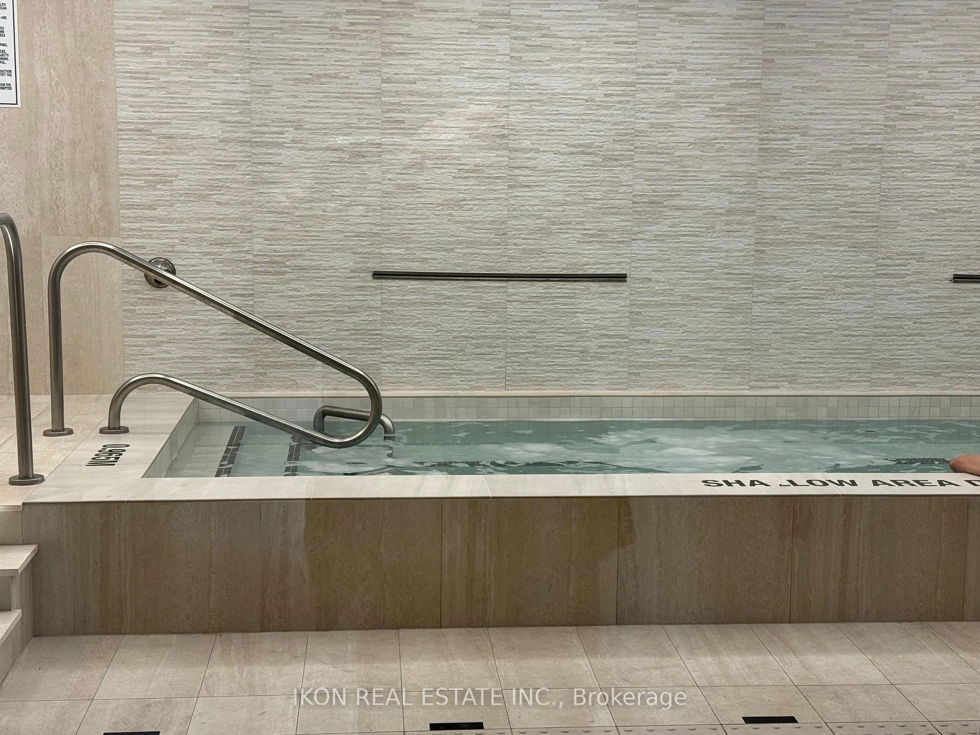 Photo 34 of Unit 702, 117 Broadway Avenue, Toronto, Mount Pleasant West — HOMEH