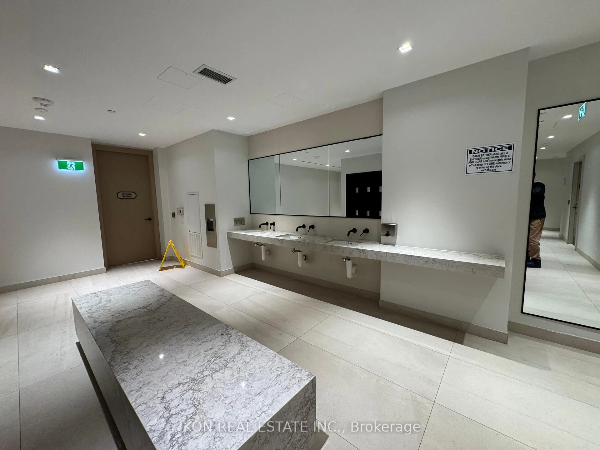 Photo 35 of Unit 702, 117 Broadway Avenue, Toronto, Mount Pleasant West — HOMEH