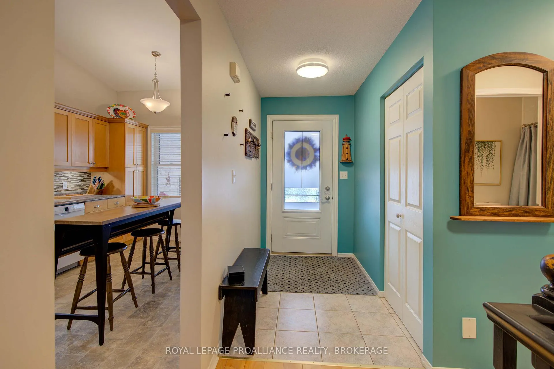 Photo 5 of 406 Waterloo Drive, Kingston, East Gardiners Rd — HOMEH